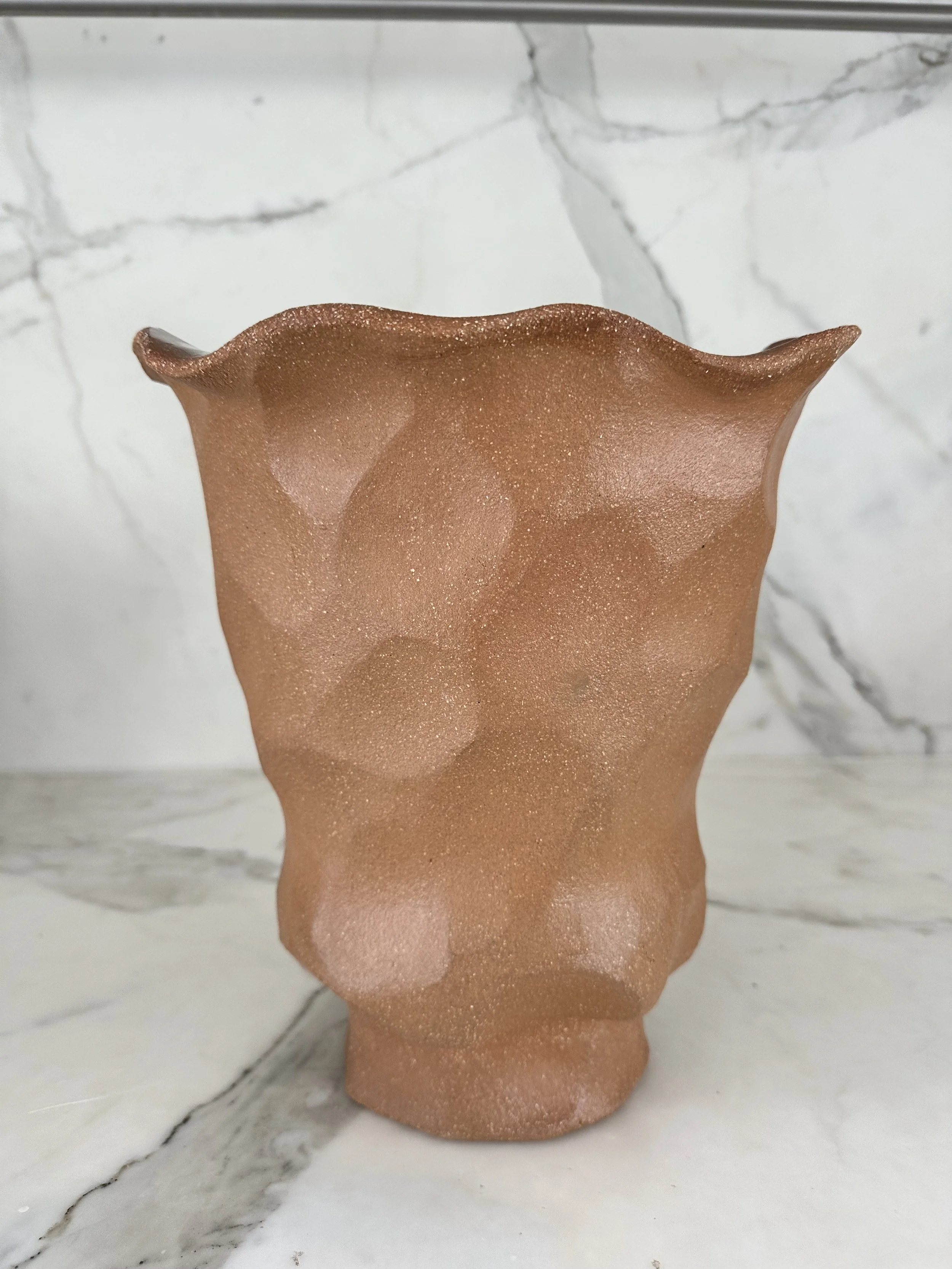LAREG NATURAL CLAY VASE