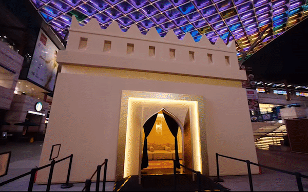 Soaring Over Abu Dhabi 02.gif