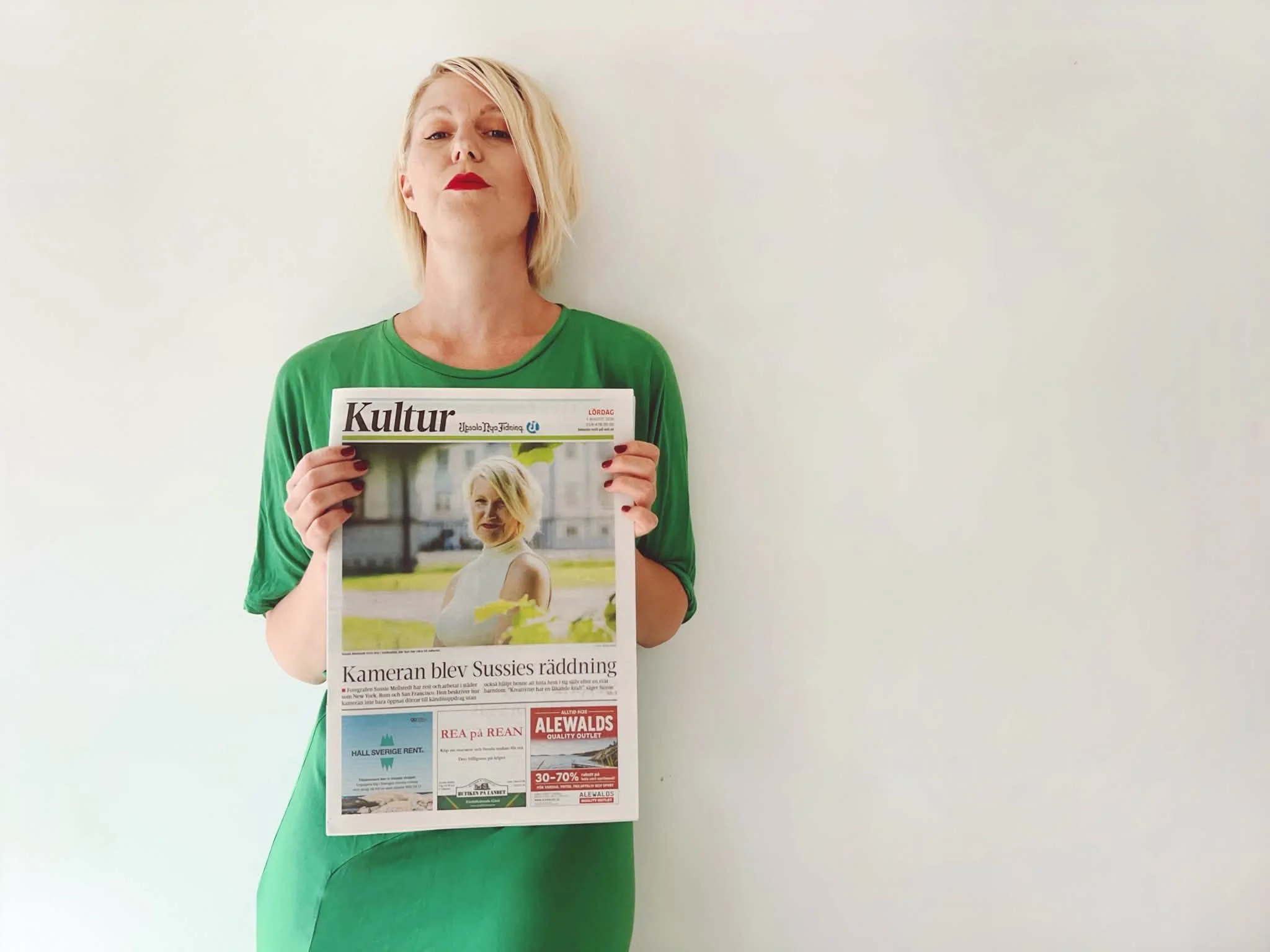 Sussie Mellstedt, kändisfotograf och författare, uppmärksammad i reportage i Uppsala Nya Tidning