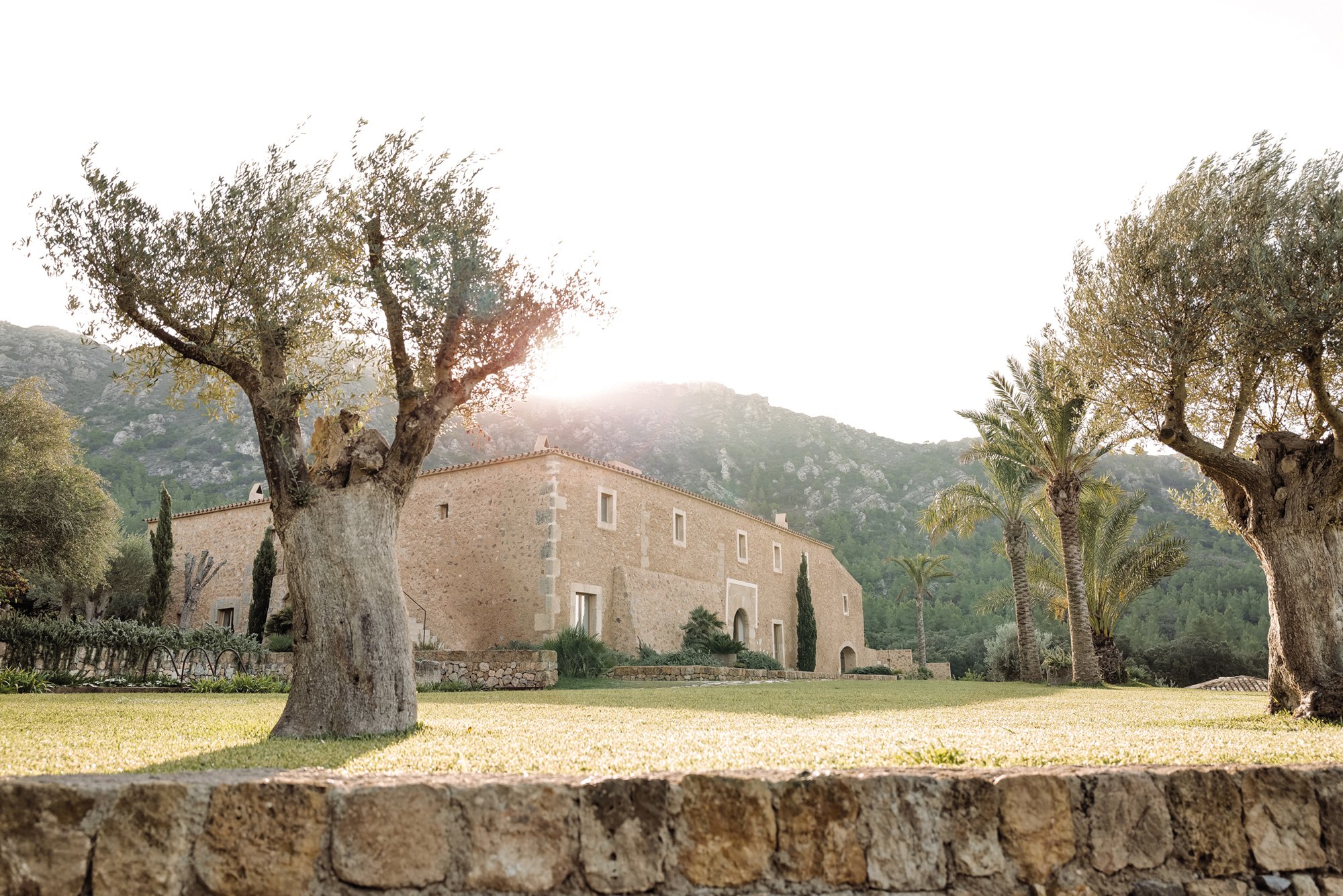 ESRACO-EXTERIOR-00.jpg