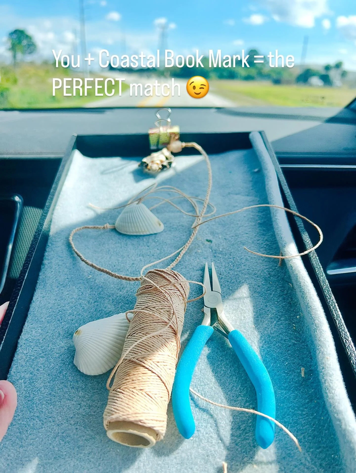 &ldquo;Simple, effective, and made with love. 🐚
That&rsquo;s the Coastal Walker Book Mark promise!&rdquo;.

👉Shop the link in BIO! 

📚What is your favorite book to mark?

#smallbusinesssaturday #supportartists #supportlocal #bookworm #bookmark