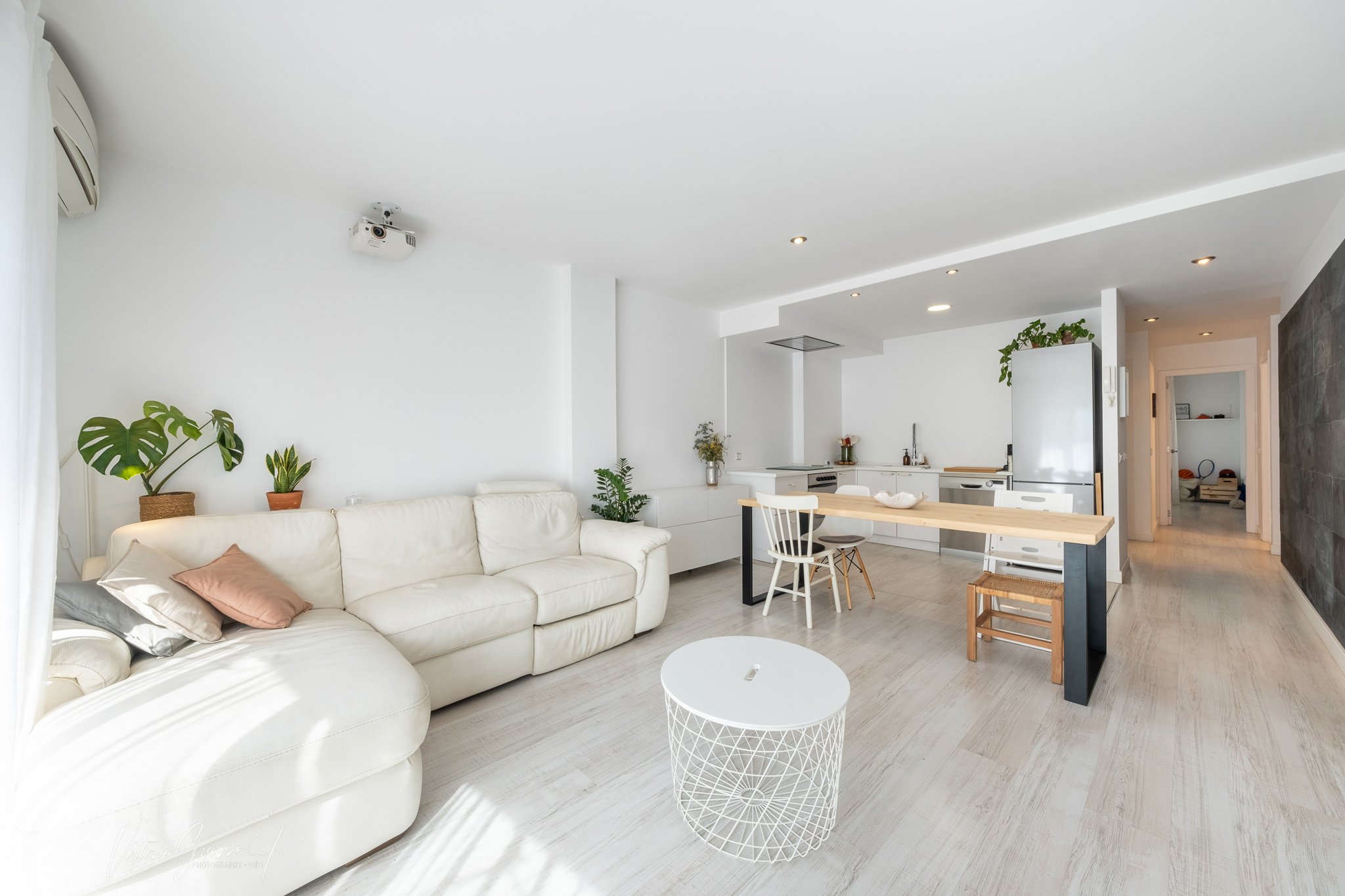 Interior Photos for web site VGJ-08.jpg