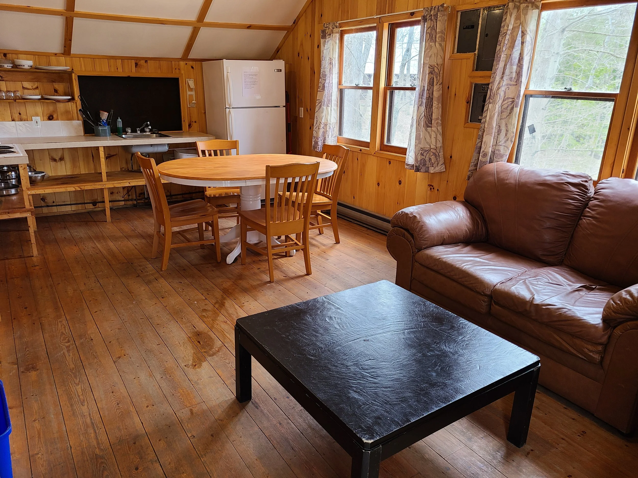 Cottage 5 2 Bedroom Waterfront Rental — Pineridge Cottages