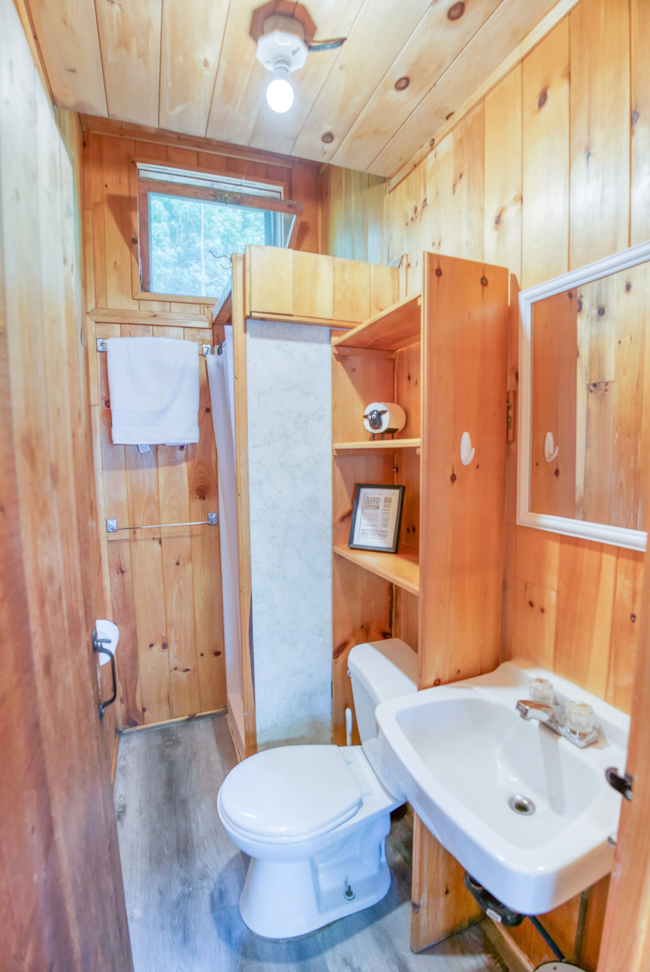Cottage 2 bathroom.jpg
