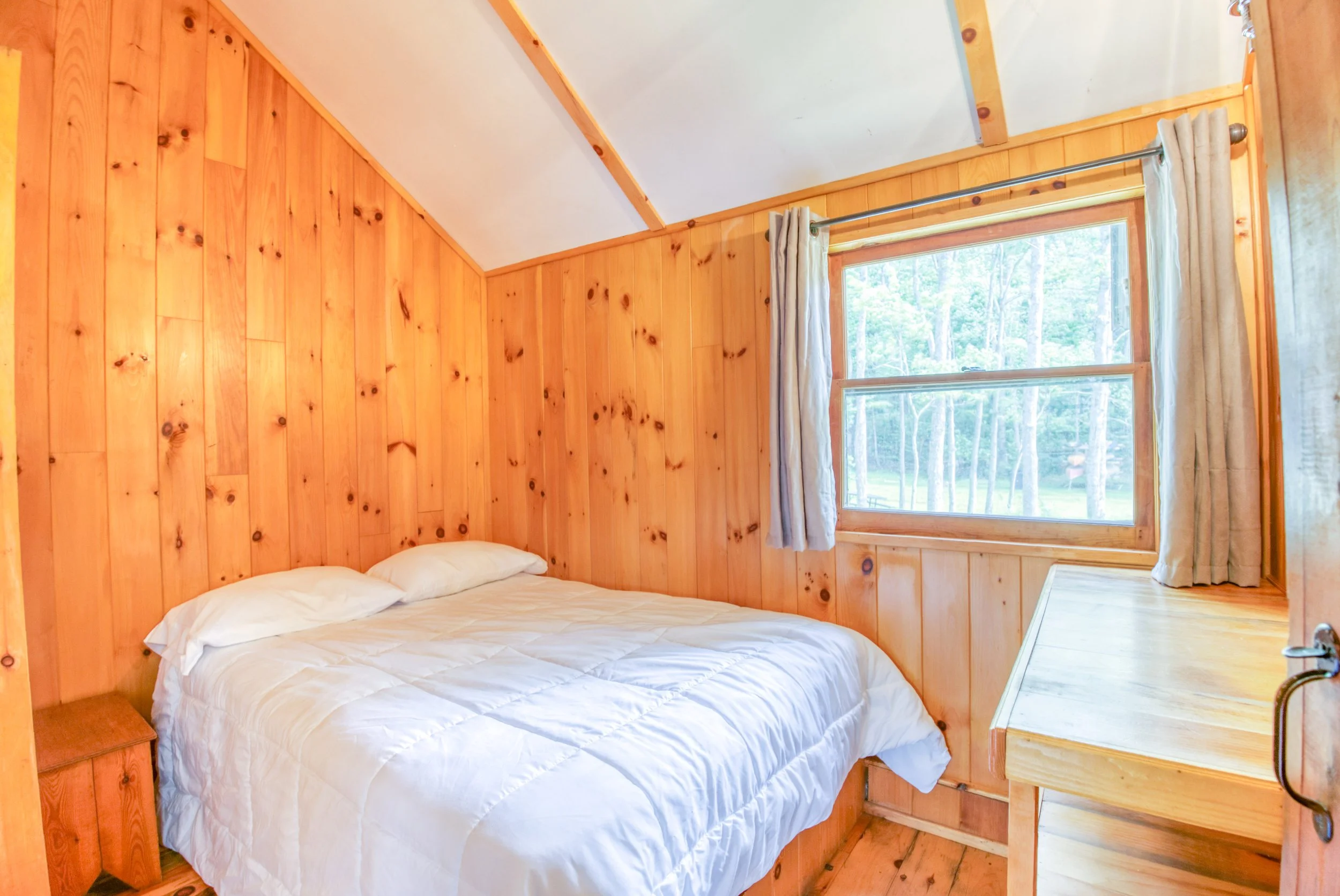 Cabins-74.jpg