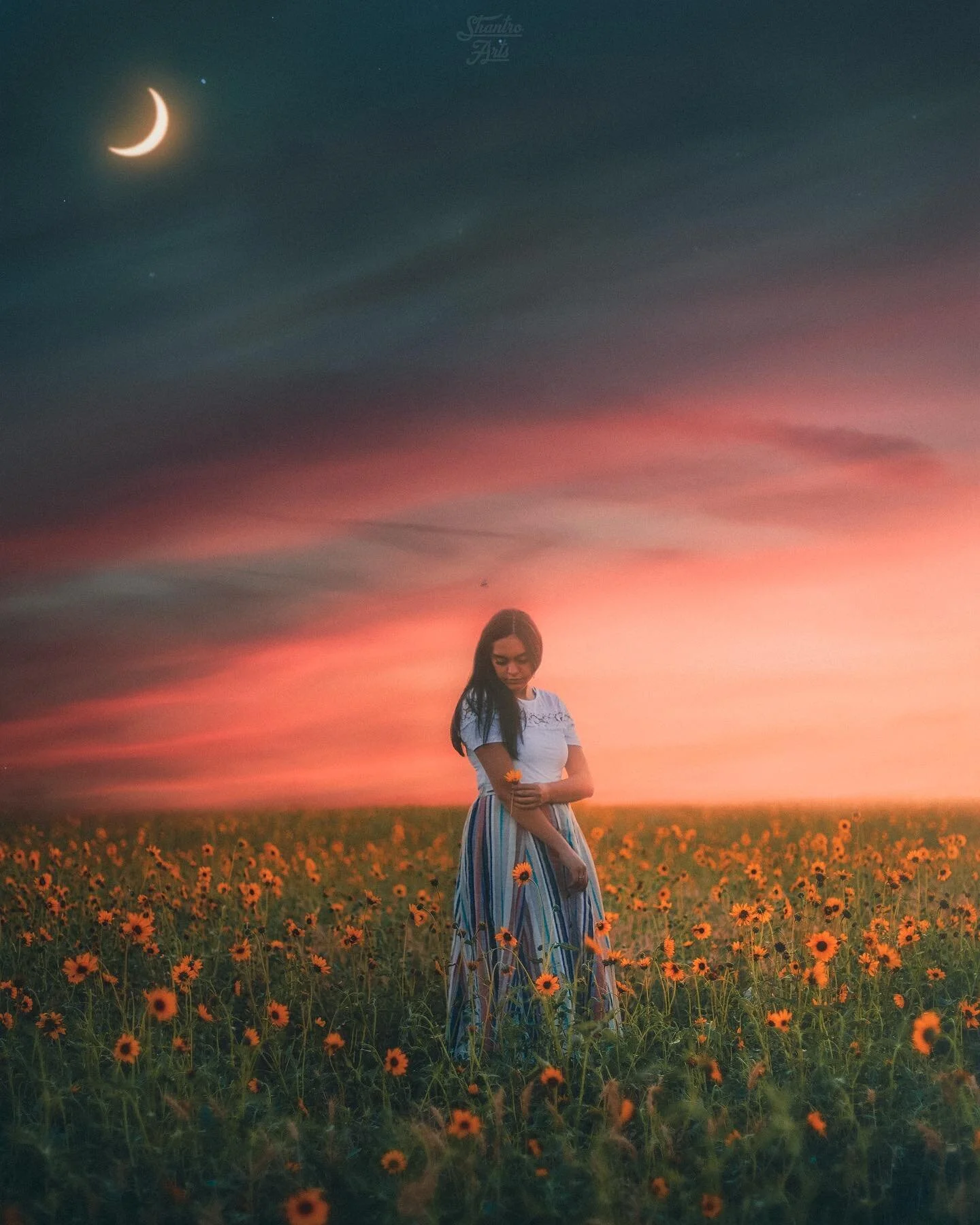 𝙎𝙤𝙪𝙡 𝙤𝙛 𝙨𝙪𝙣𝙨𝙝𝙞𝙣𝙚 𝙫2
&bull;
&bull;
&bull;
🌙🌻
&mdash;&mdash;&mdash;&mdash;&mdash;&mdash;&mdash;&mdash;&mdash;
𝗠𝗮𝗱𝗲 𝗶𝗻: @photoshop &amp; @lightroom 
&bull;
𝗦𝘁𝗼𝗰𝗸 𝗶𝗺𝗮𝗴𝗲𝘀 𝗳𝗿𝗼𝗺:
- @unsplash
- @envato elements
- @twenty