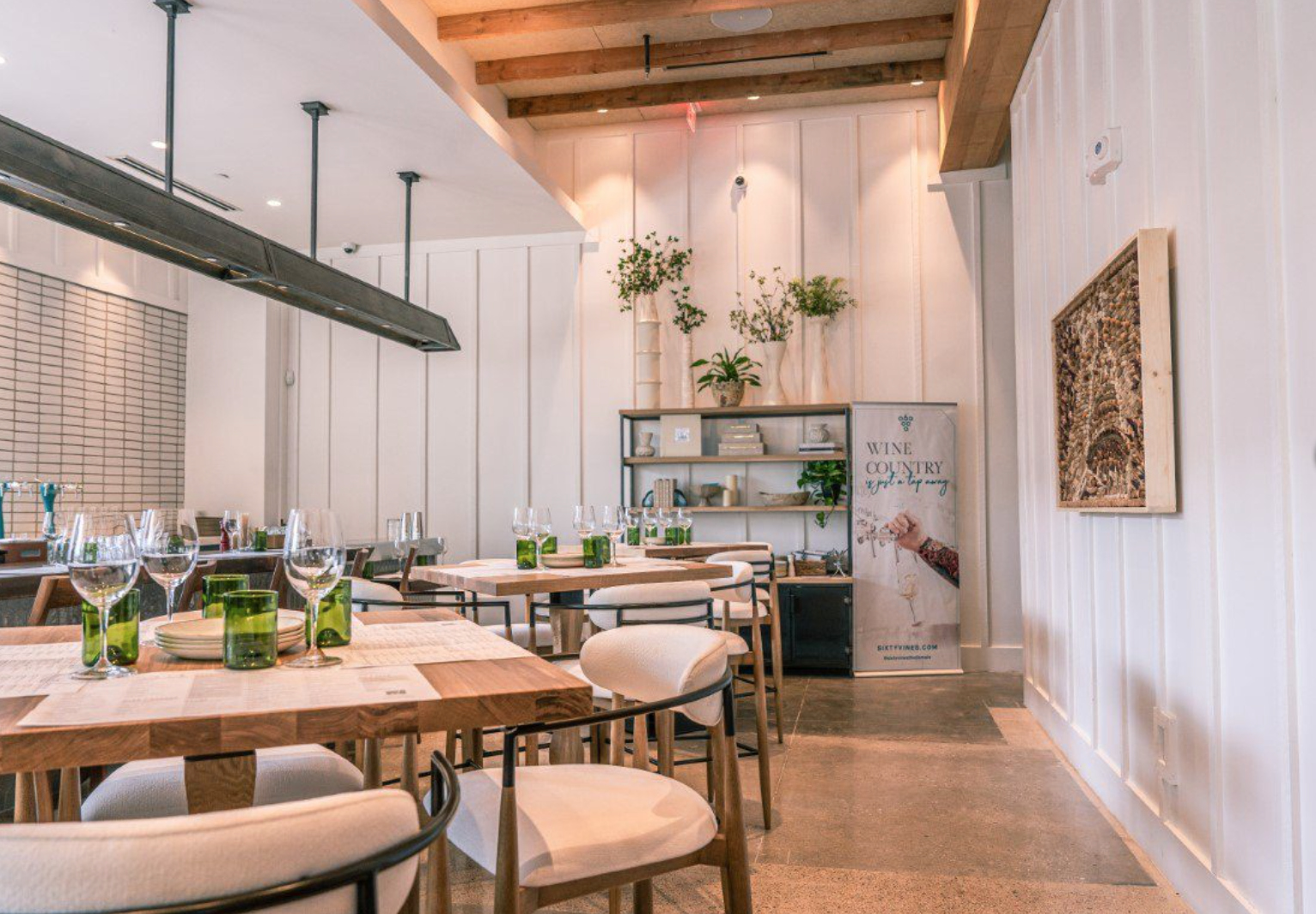 Furniture Makers Serving Houston Commercial & Restaurants