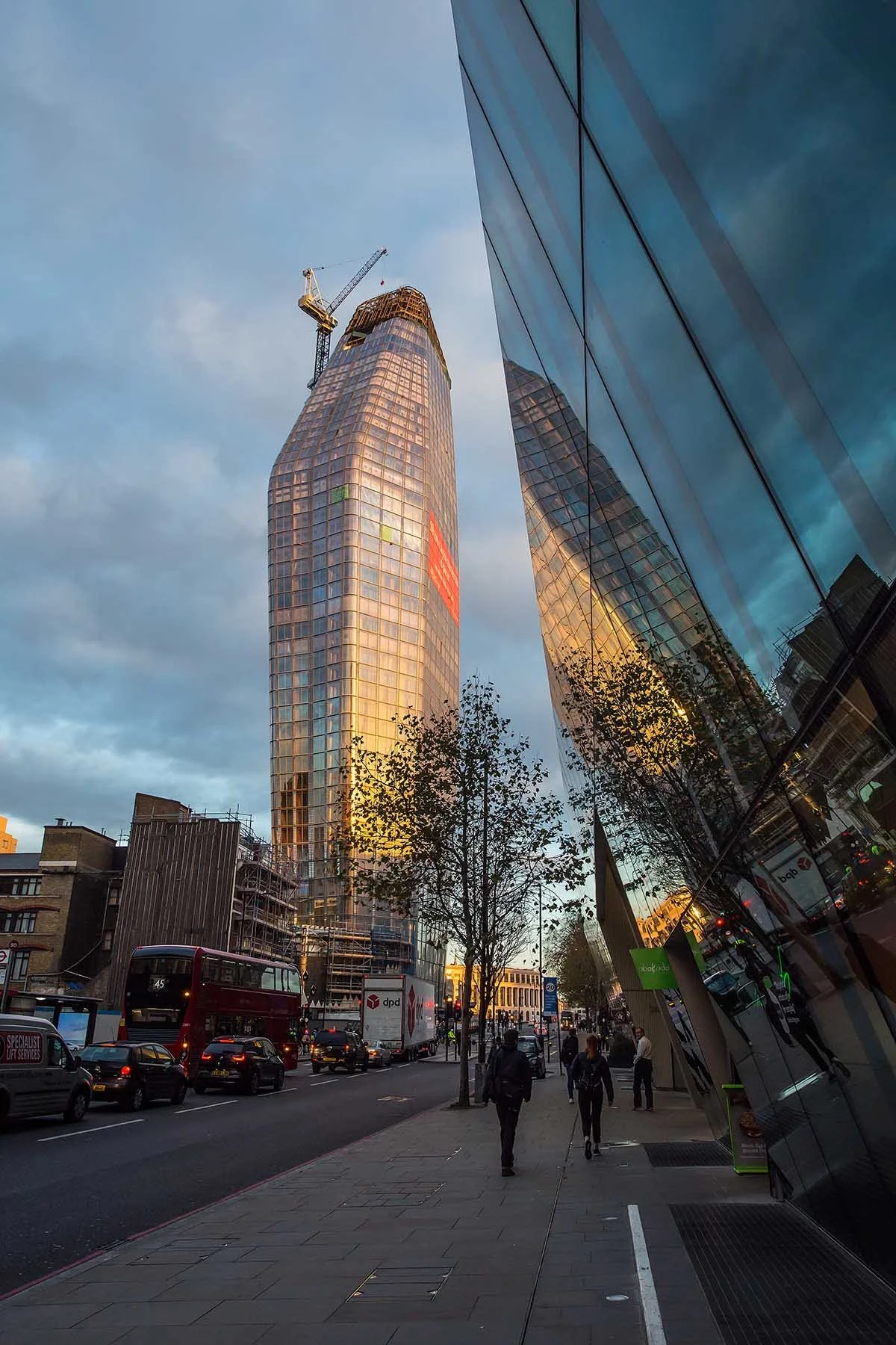 One_Blackfriars_London_2.jpg