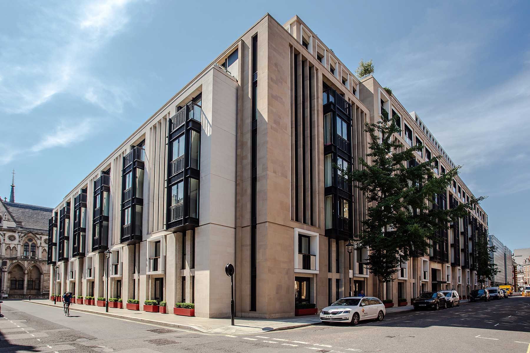 Carey_Street_London_3.jpg