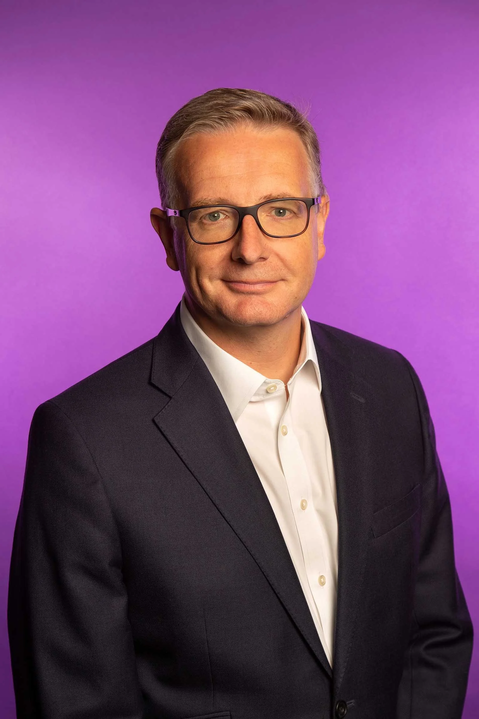 Corporate_Headshots_Basingstoke.jpg