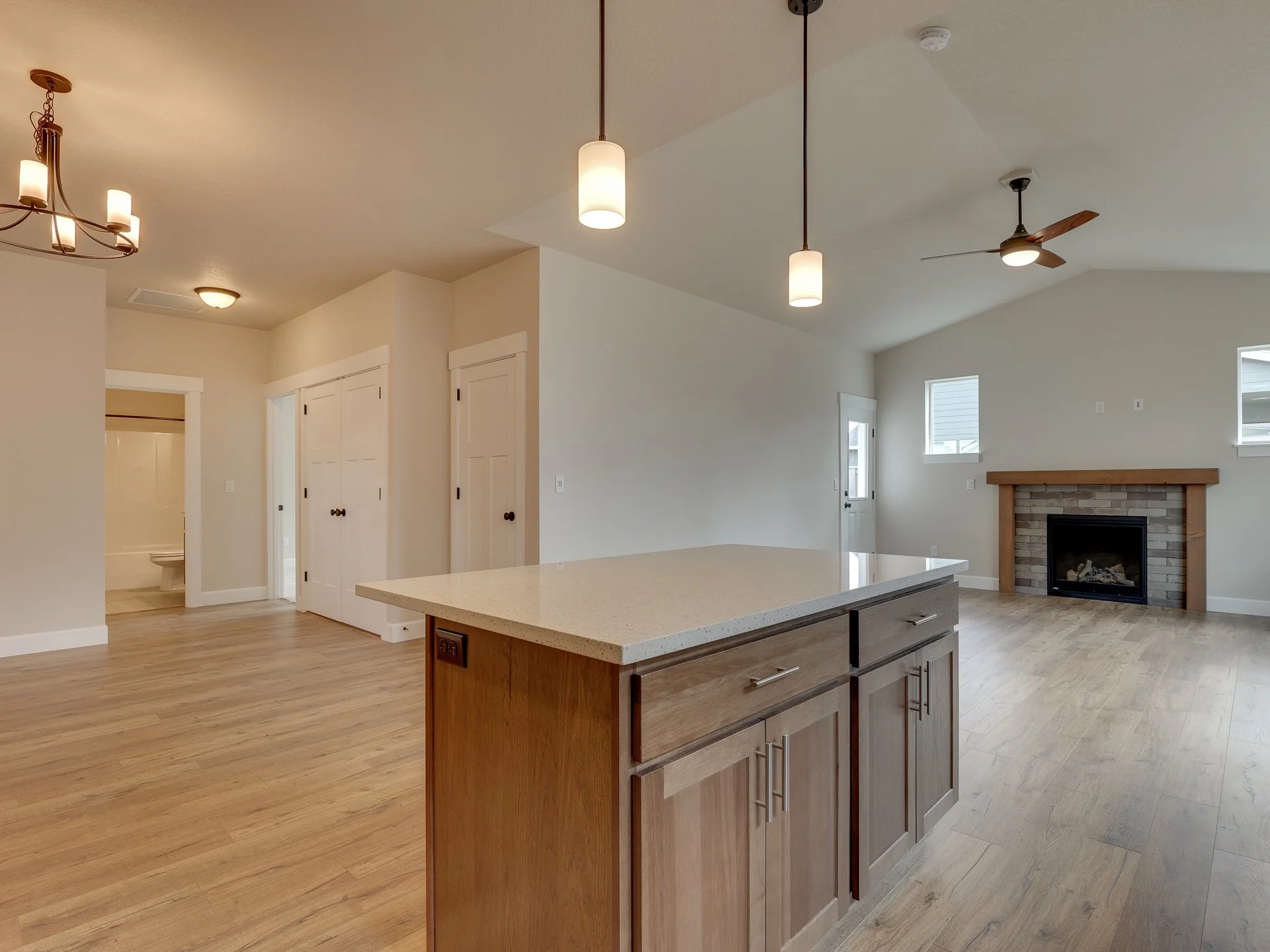 1723 NW 27th Ave - MLS-20.jpg