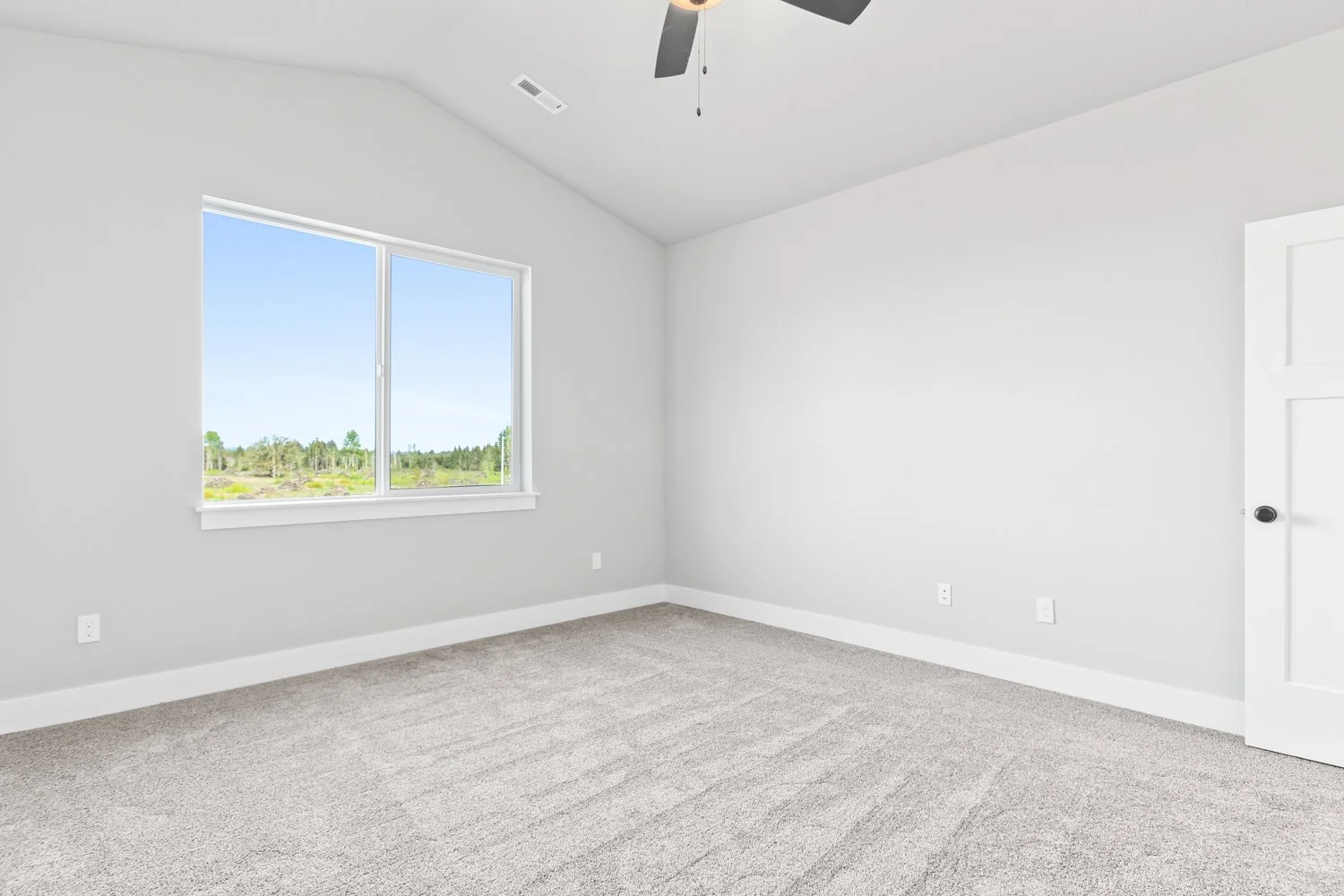 2804 NE Justus Ave - WEB-34.JPG