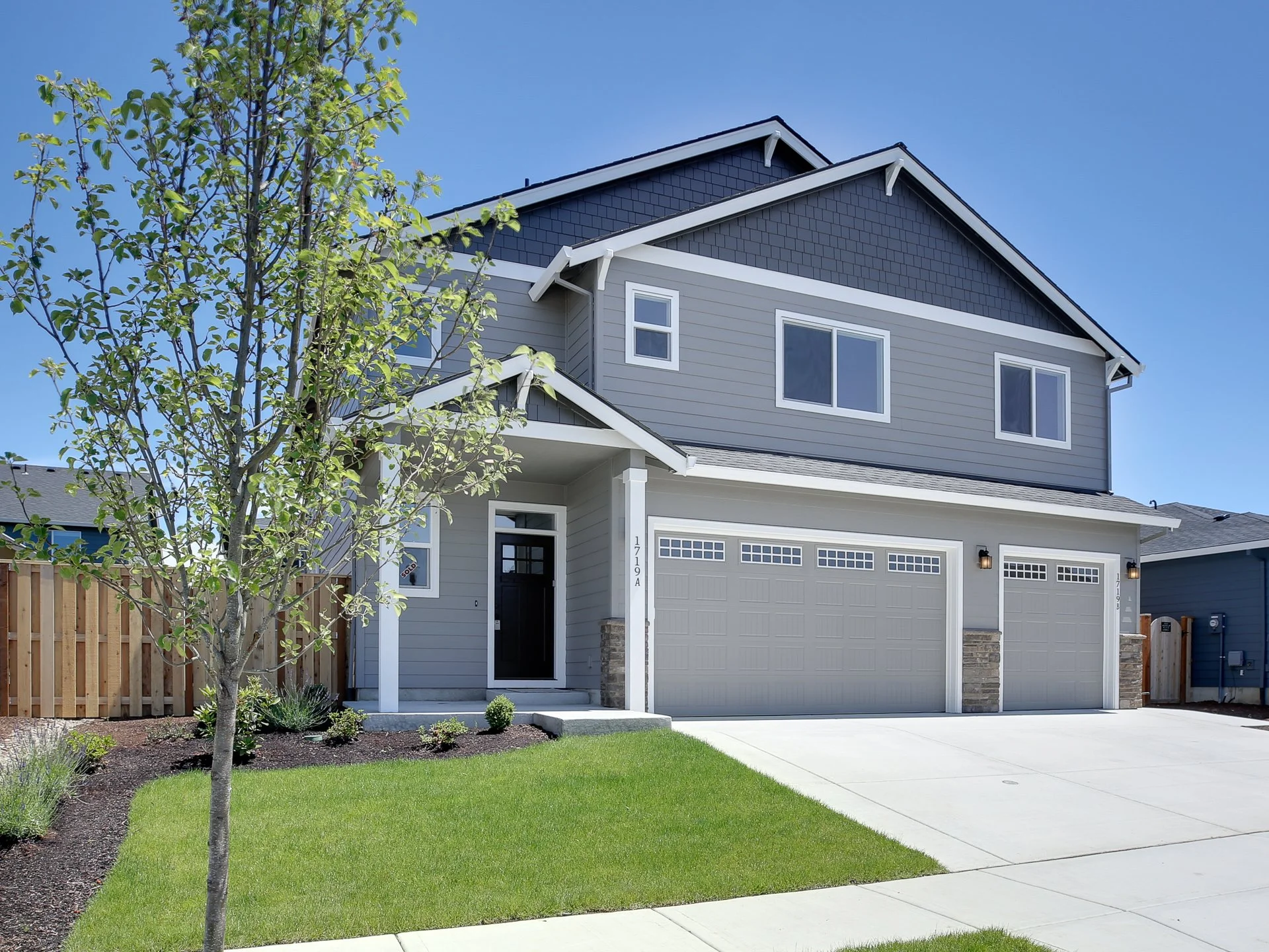 1719 NW 27th Ave - MLS-4.jpg