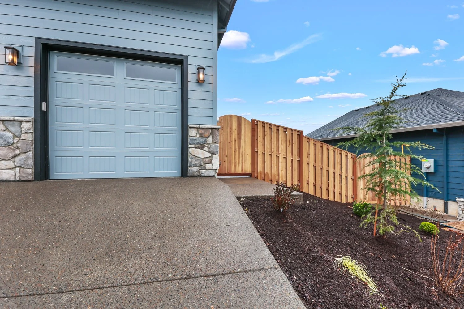 748 NE Pinebreak Dr - WEB-43.JPG