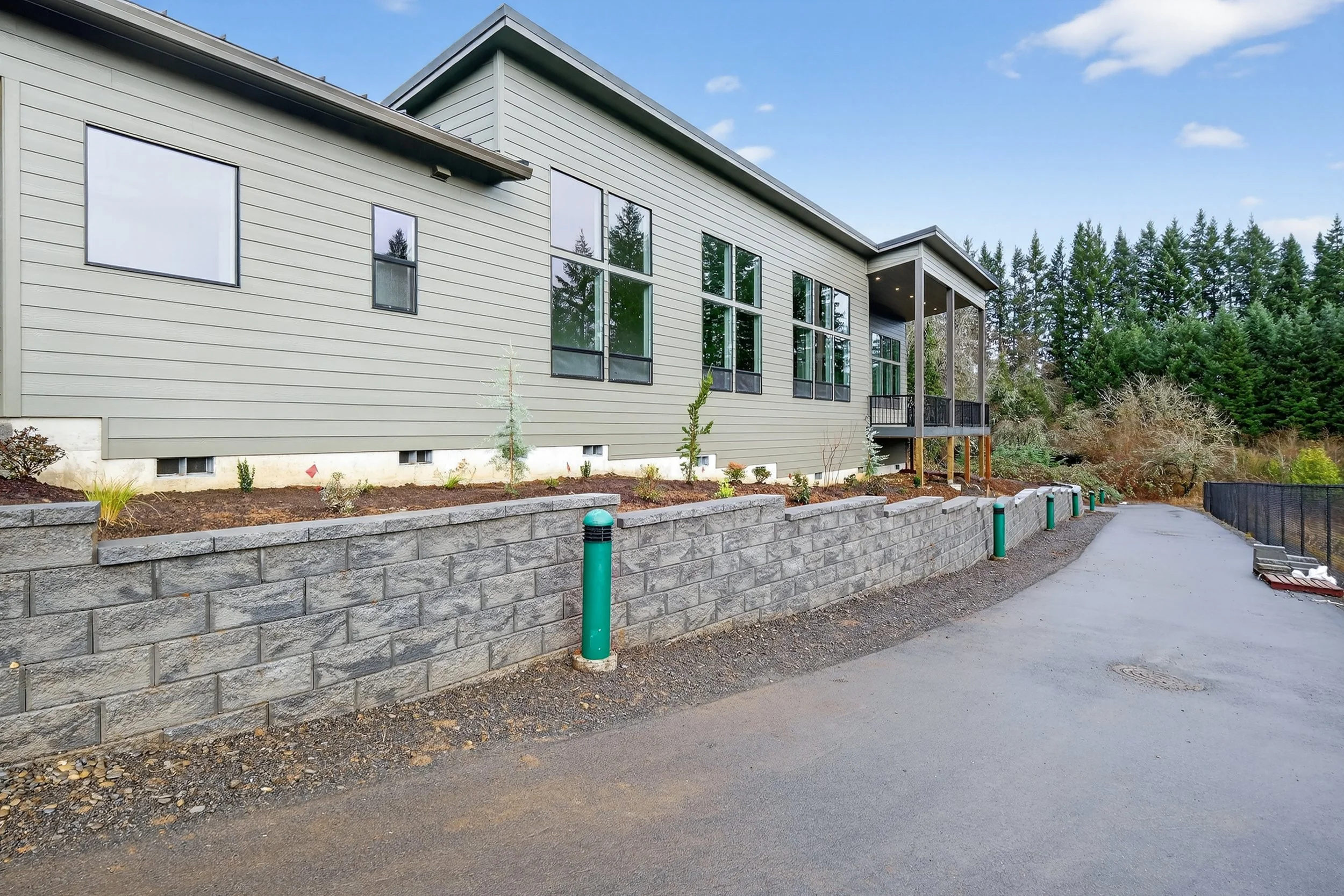 18815 Crooked River St-55.jpg