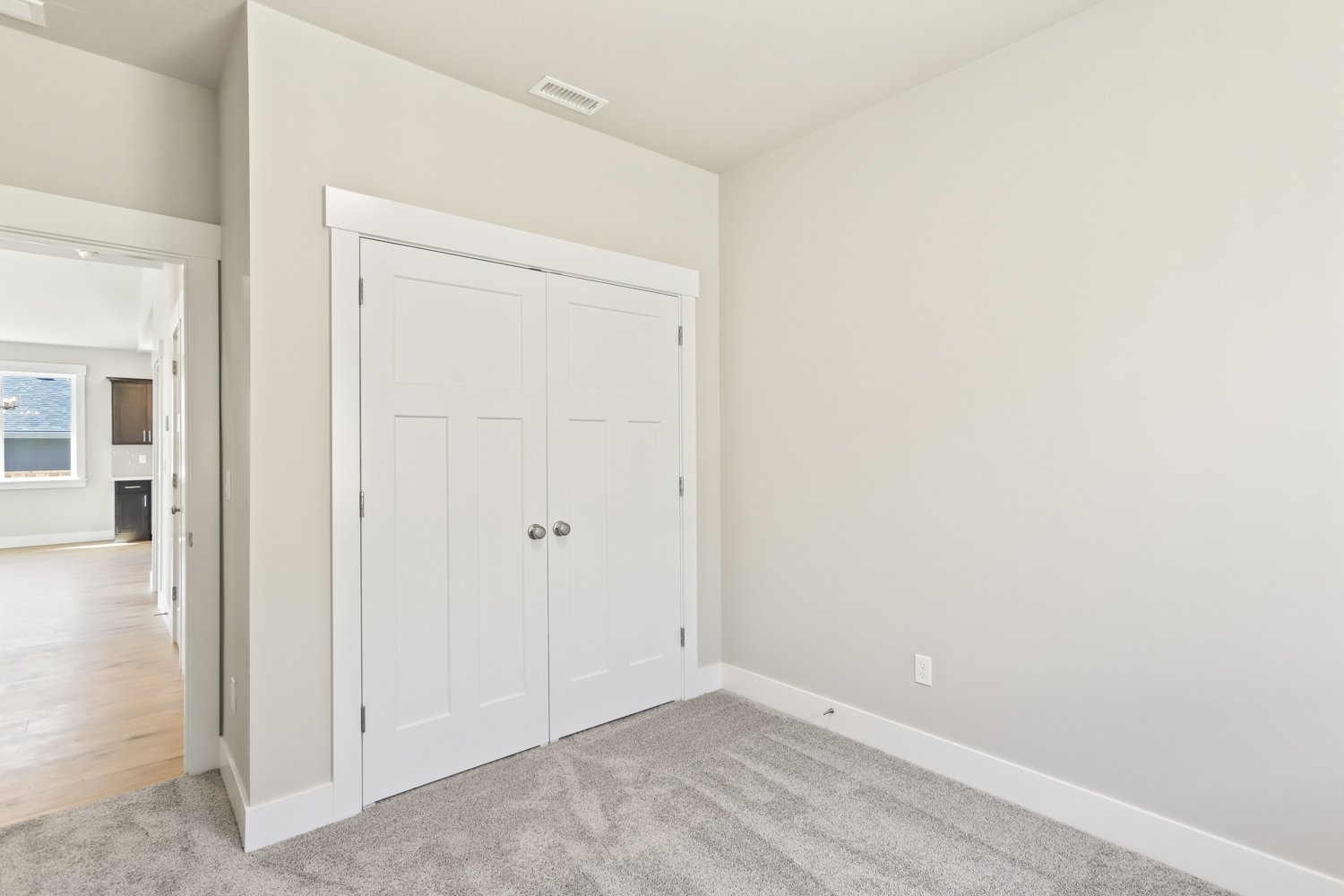 2214 E Badger Way - WEB-24.jpg