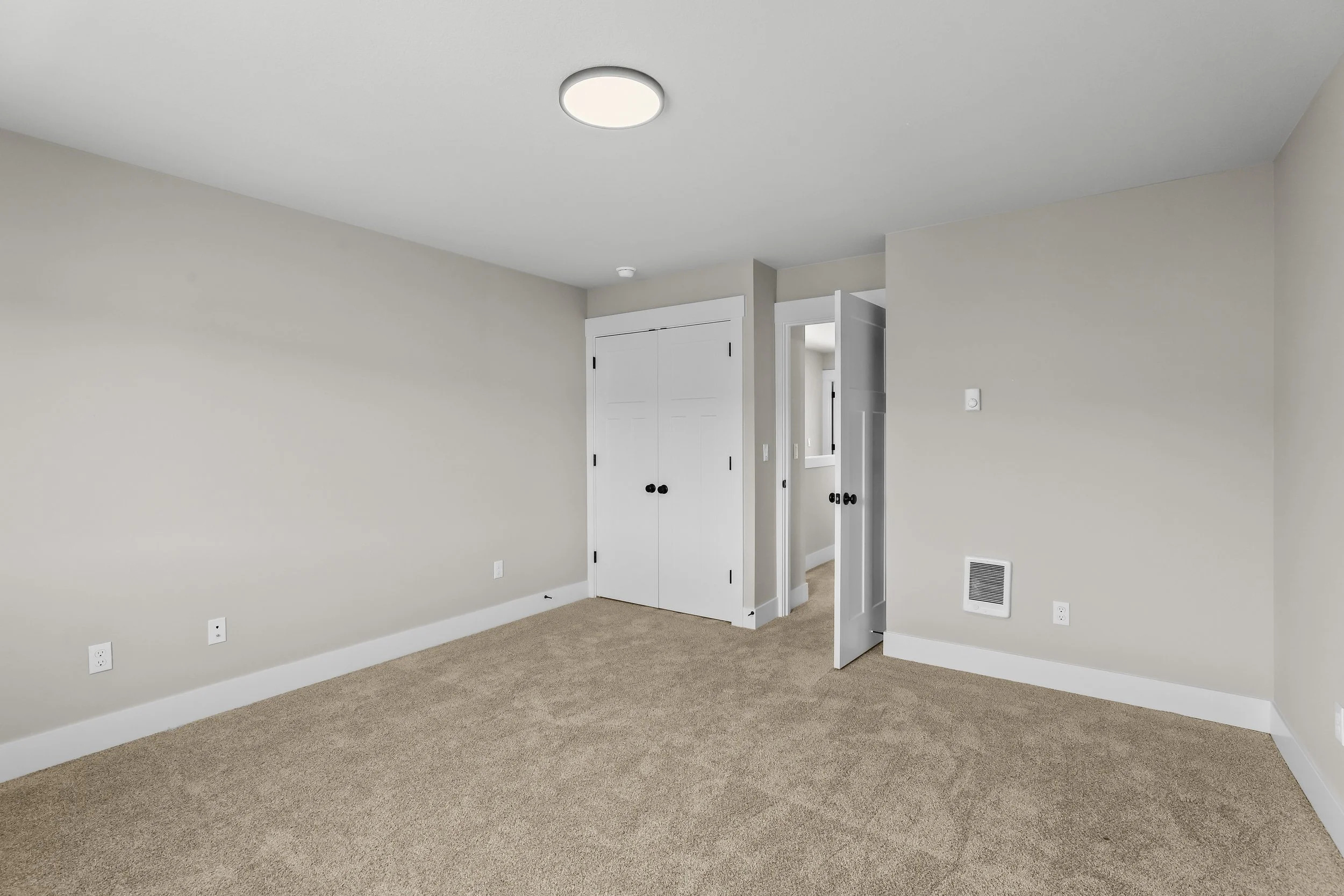 2217 Juniper Circle-64.jpg
