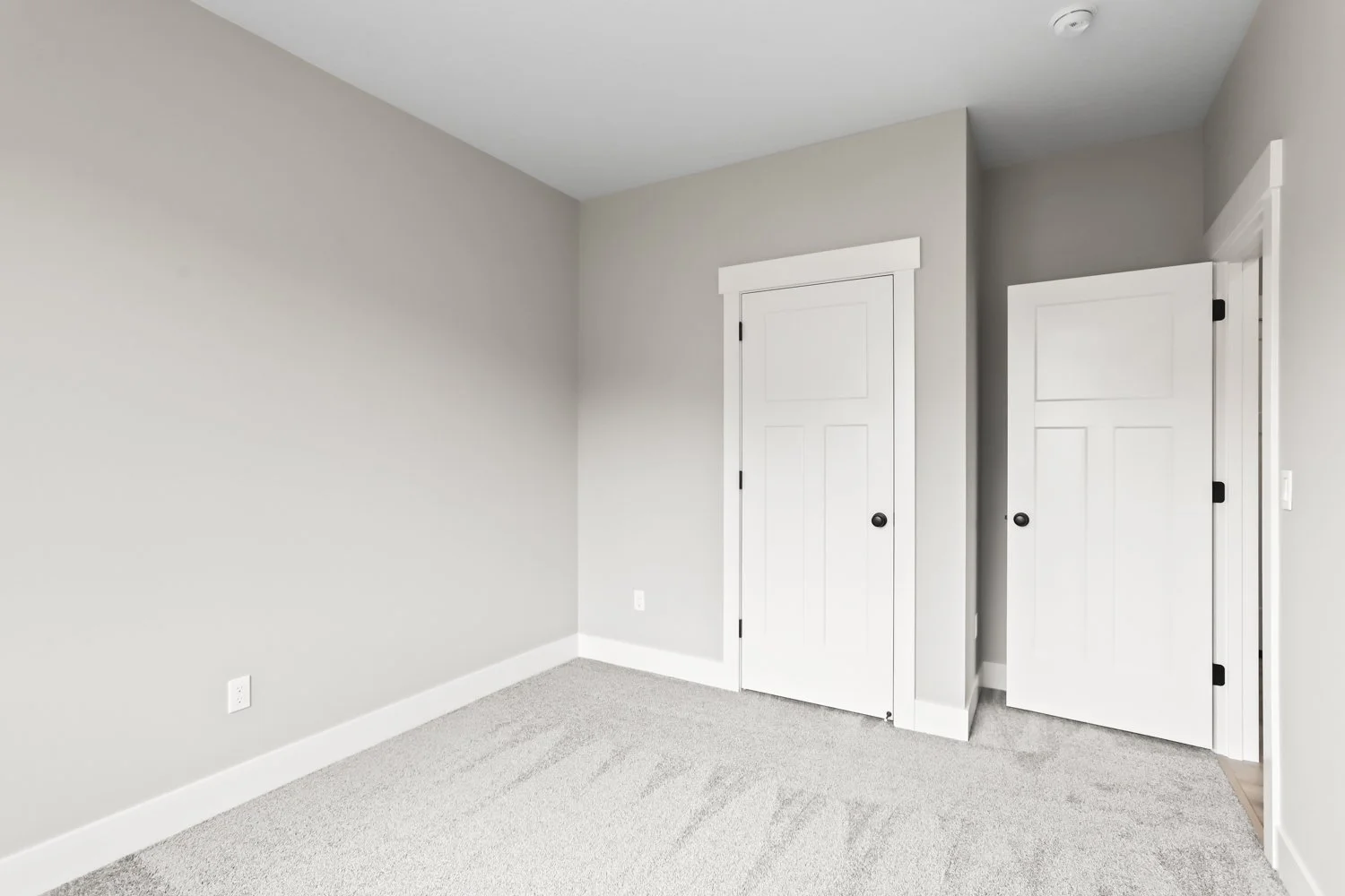 2716 NE Justus Ave - WEB-16.JPG