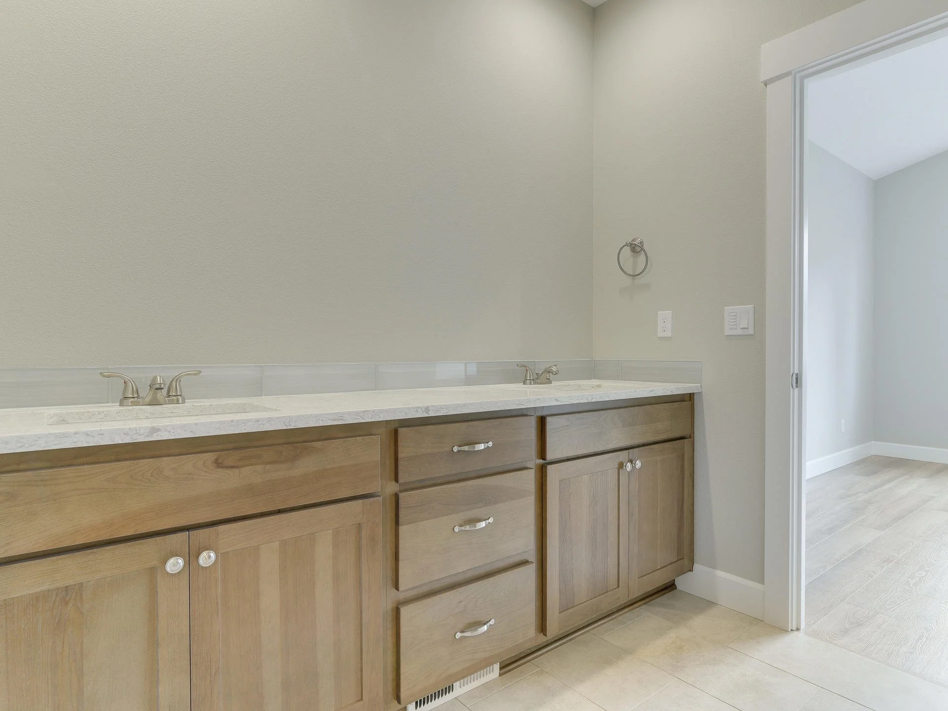 300 SE Regan Hill Loop-037-002-300 SE Regan Hill Lp-MLS_Size.jpg