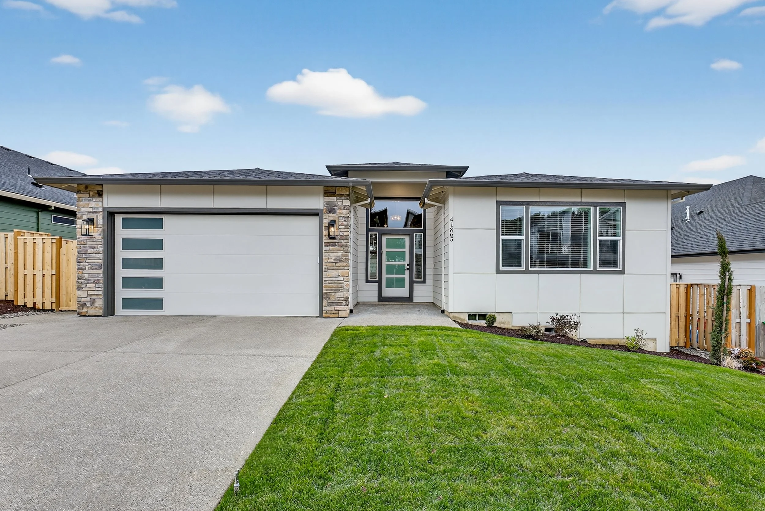 41865 Deschutes Ave-2.jpg