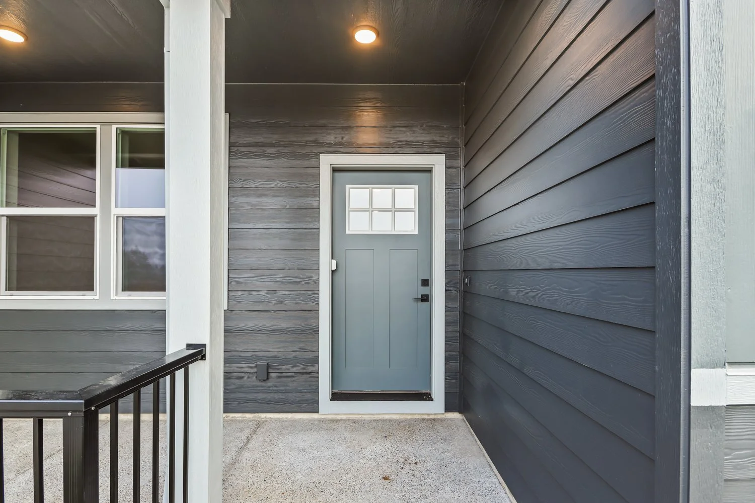 Front Door, Exterior Entry Way.jpg