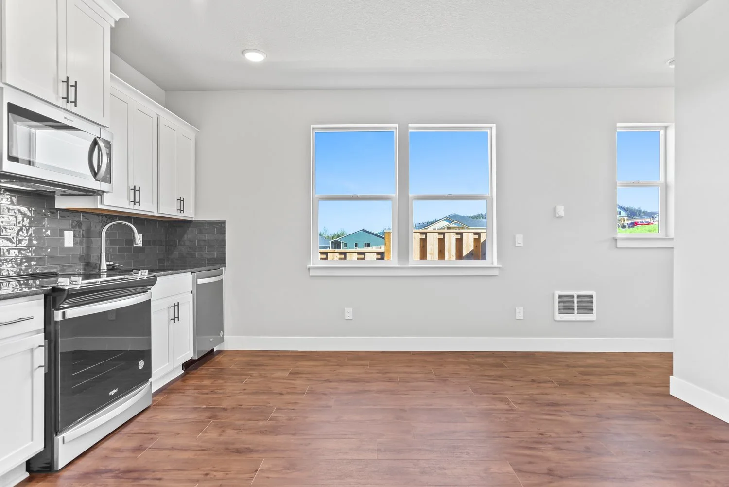 2804 NE Justus Ave - WEB-54.JPG