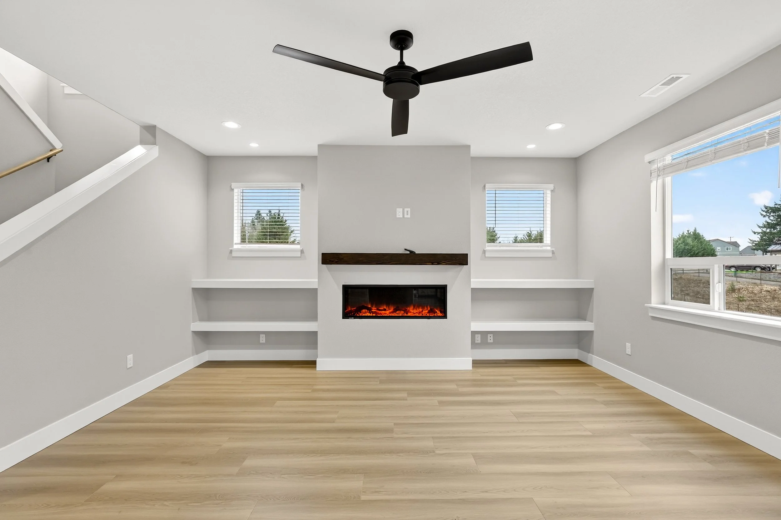 18865 Crooked River St-12.jpg