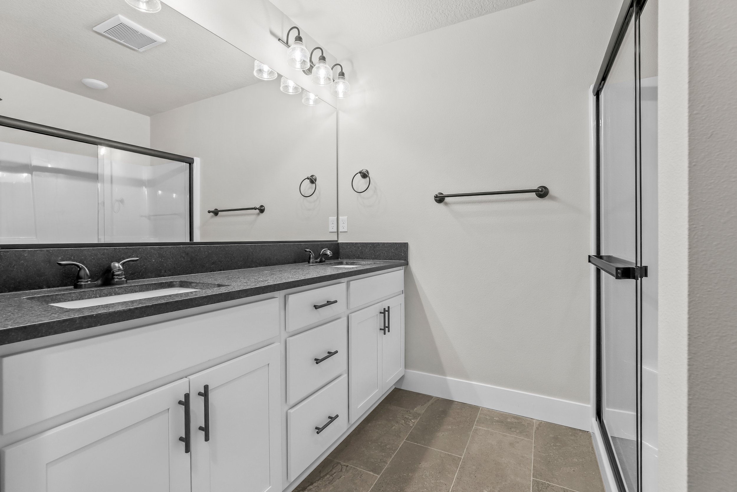 2217 Juniper Circle-28.jpg