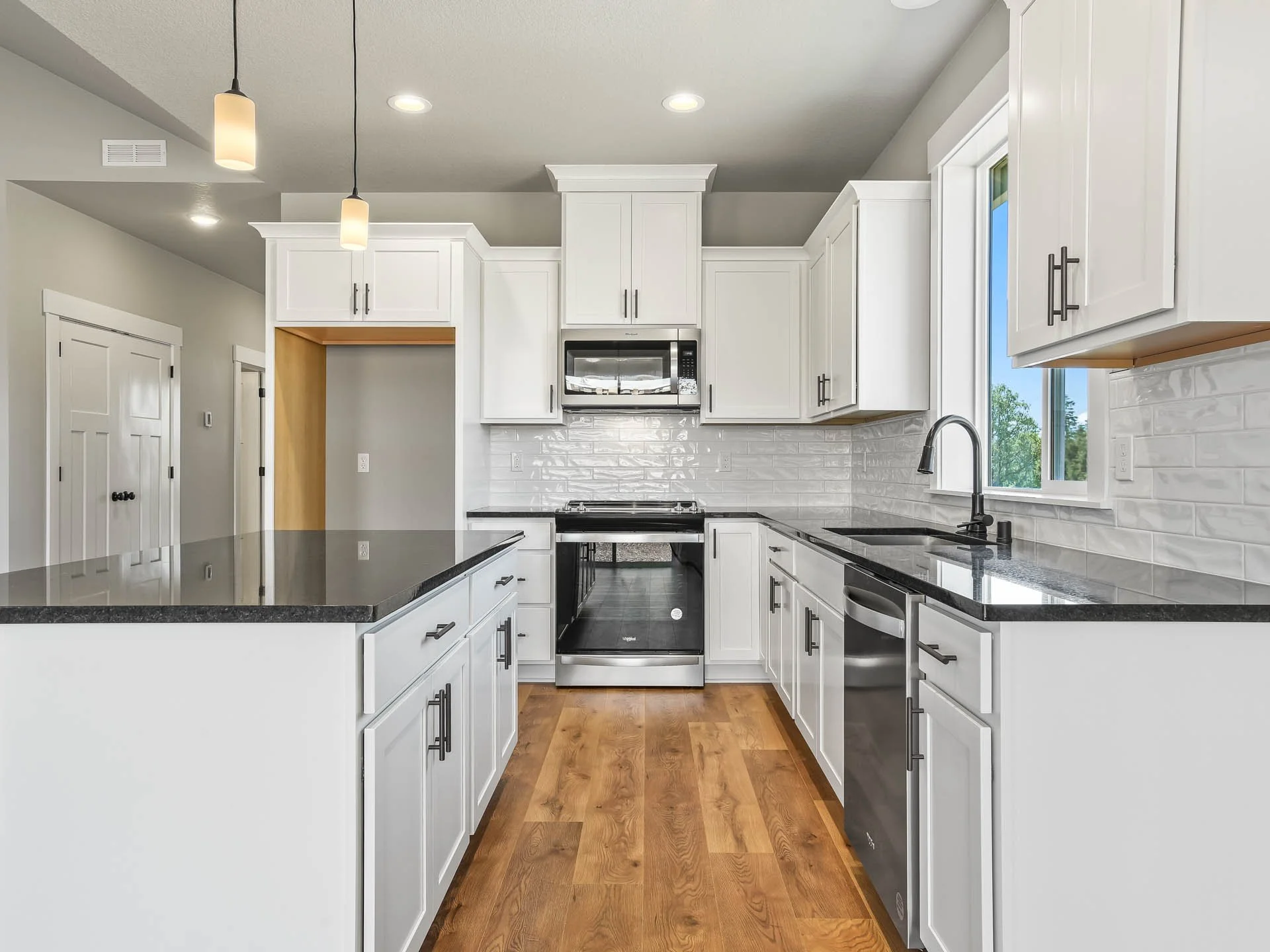 2009 E Badger Loop - MLS-24.jpg