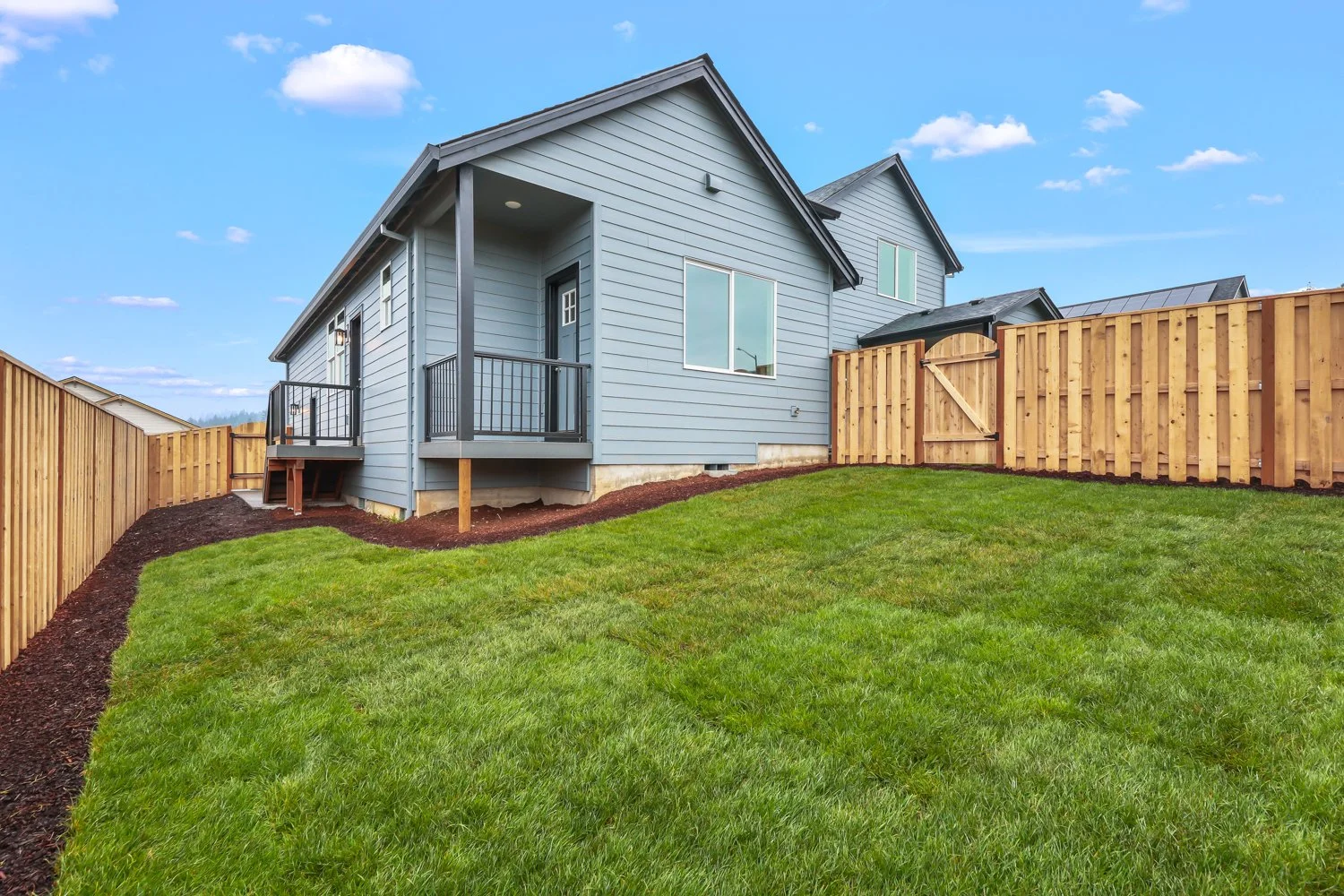 748 NE Pinebreak Dr - WEB-67.JPG