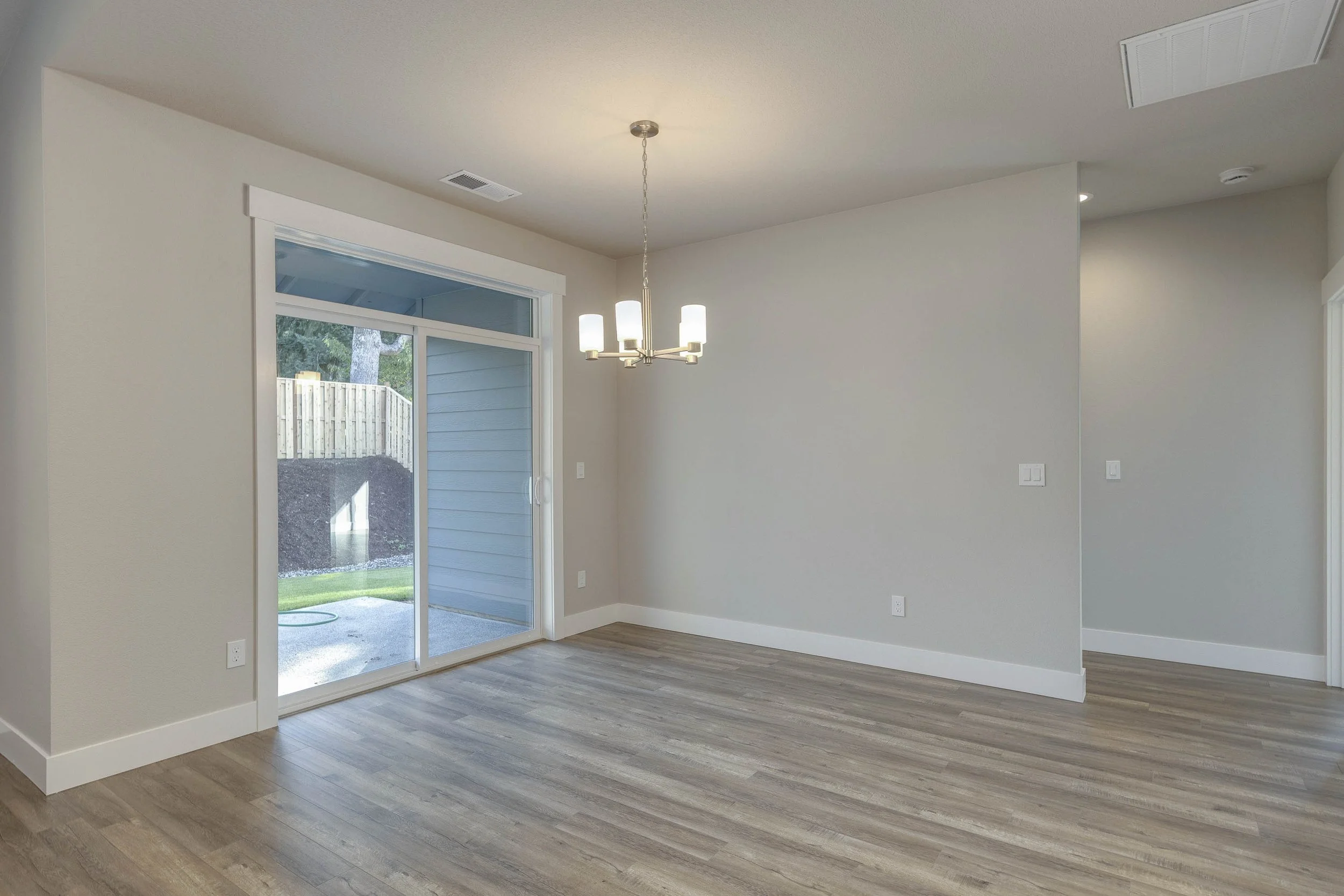 1404 NE Cristine Street, Estacada, Or-10.jpg