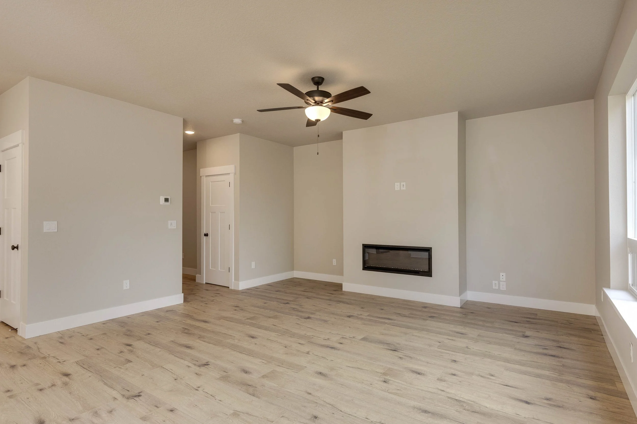 1343 NE Henderson Terr, Estacada, OR-10.jpg