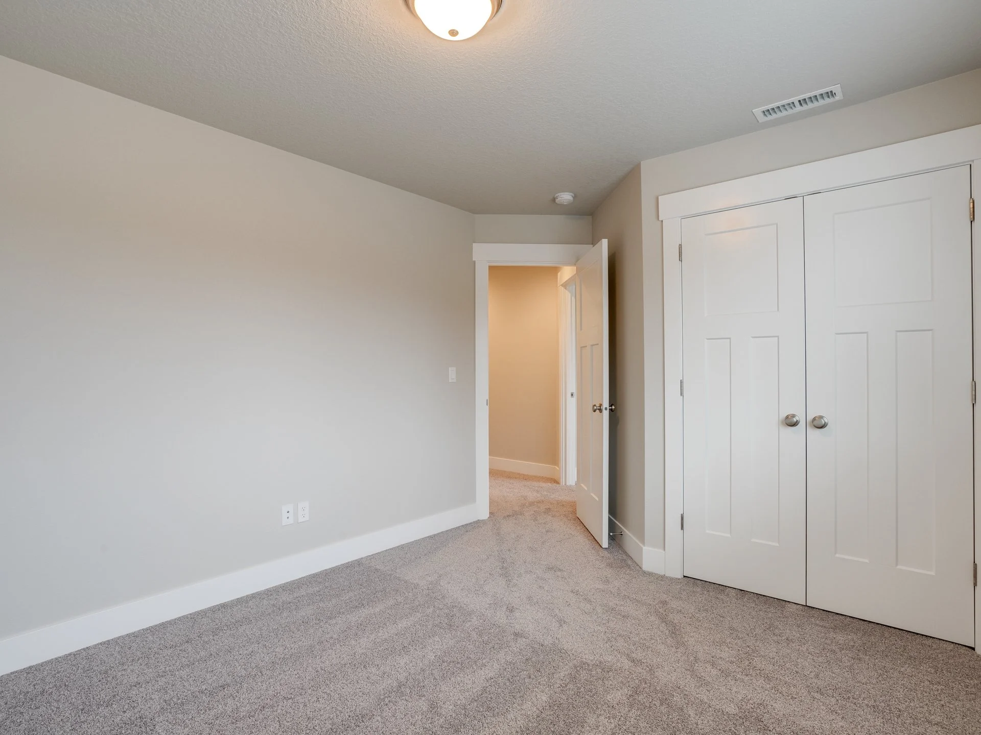 1530 NW 29th Pl - MLS-34.jpg
