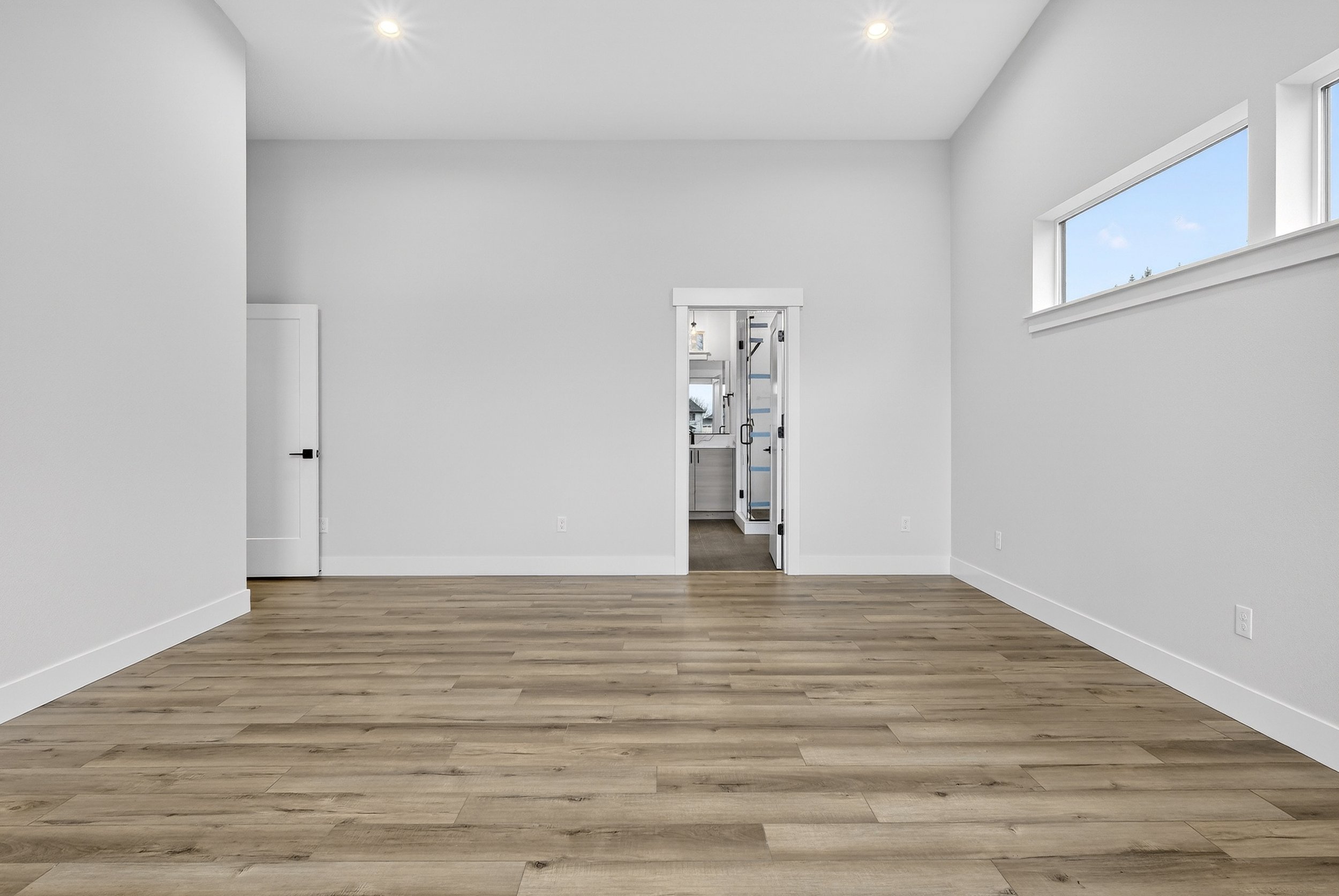 18815 Crooked River St-26.jpg