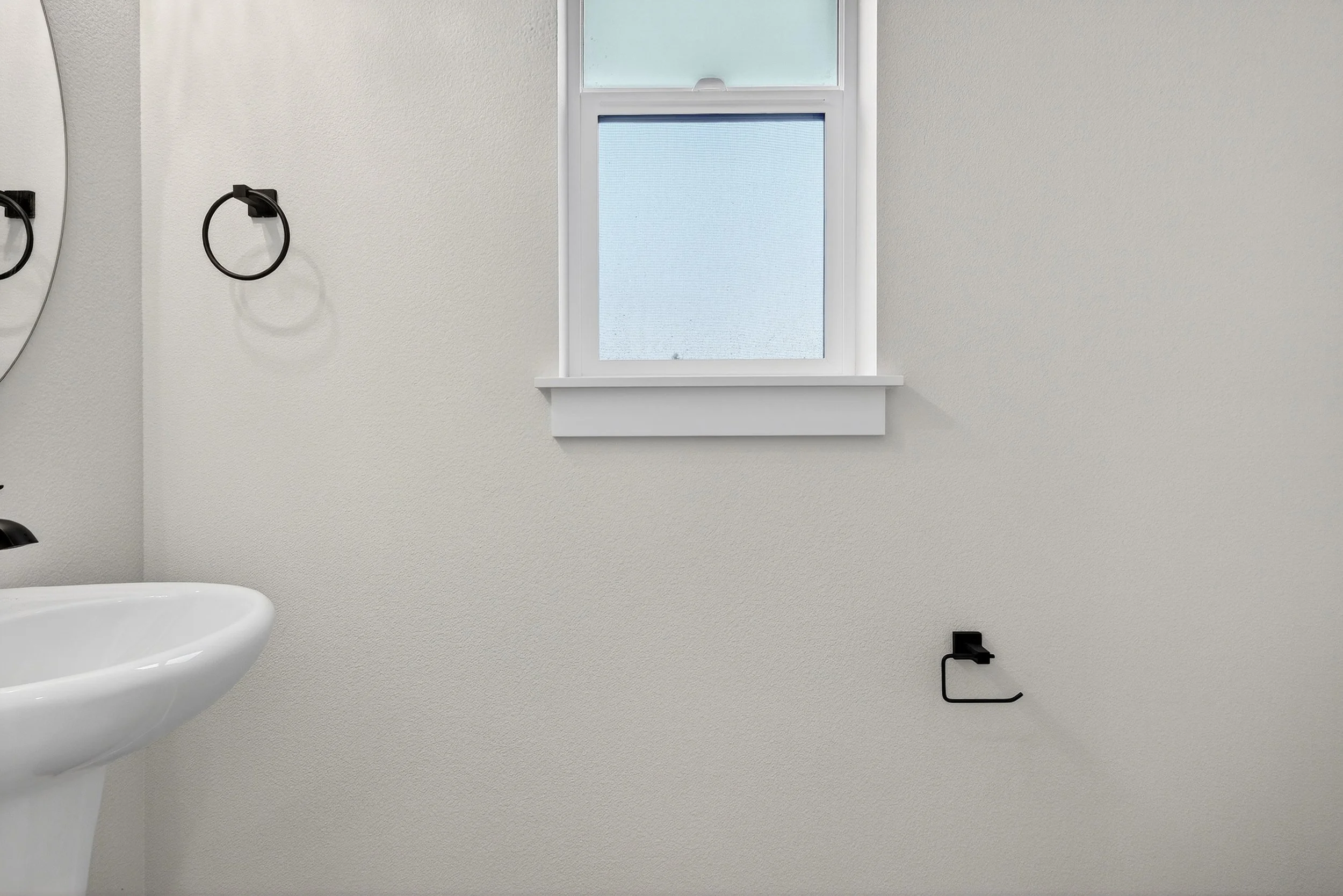 18815 Crooked River St-38.jpg