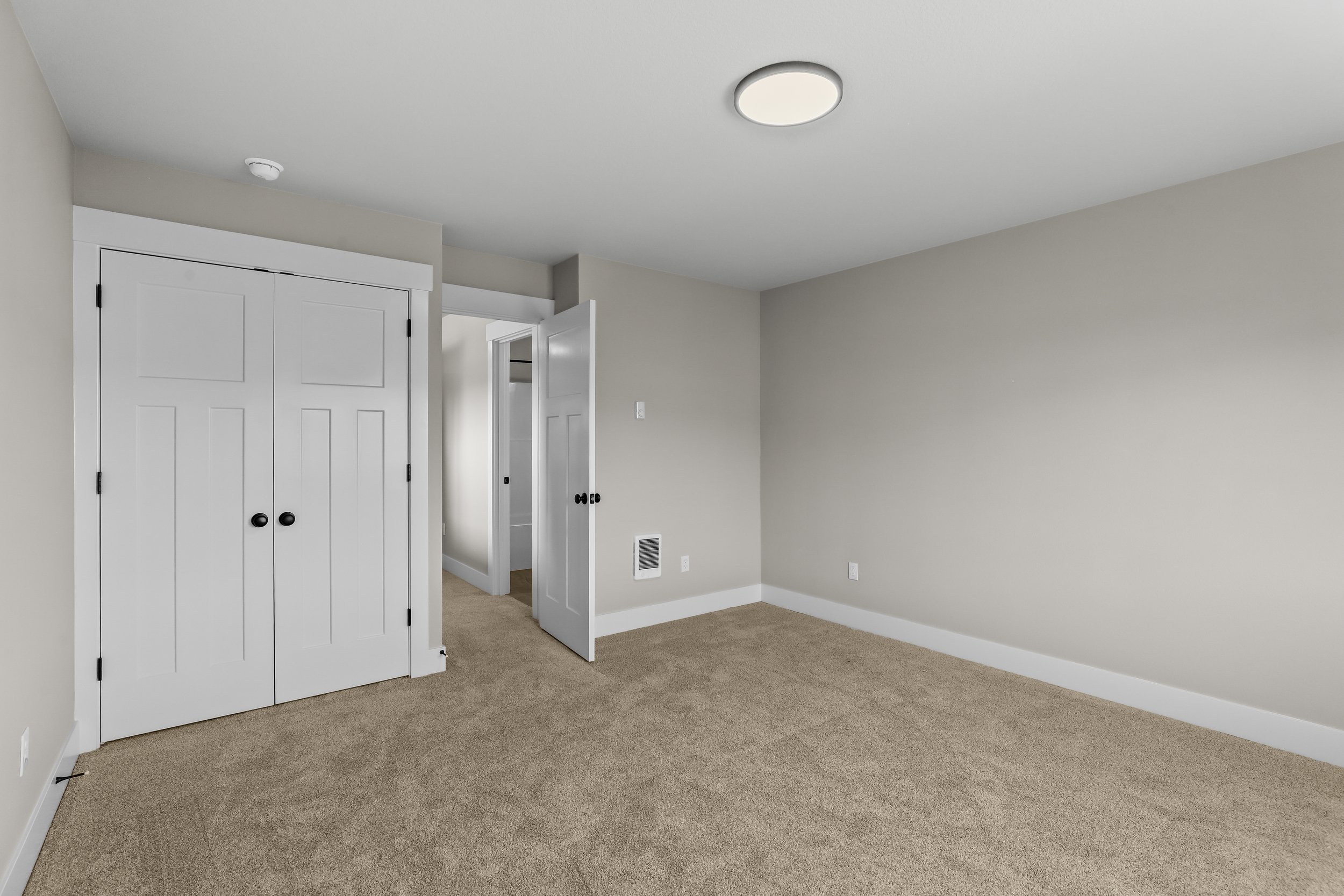 2217 Juniper Circle-63.jpg