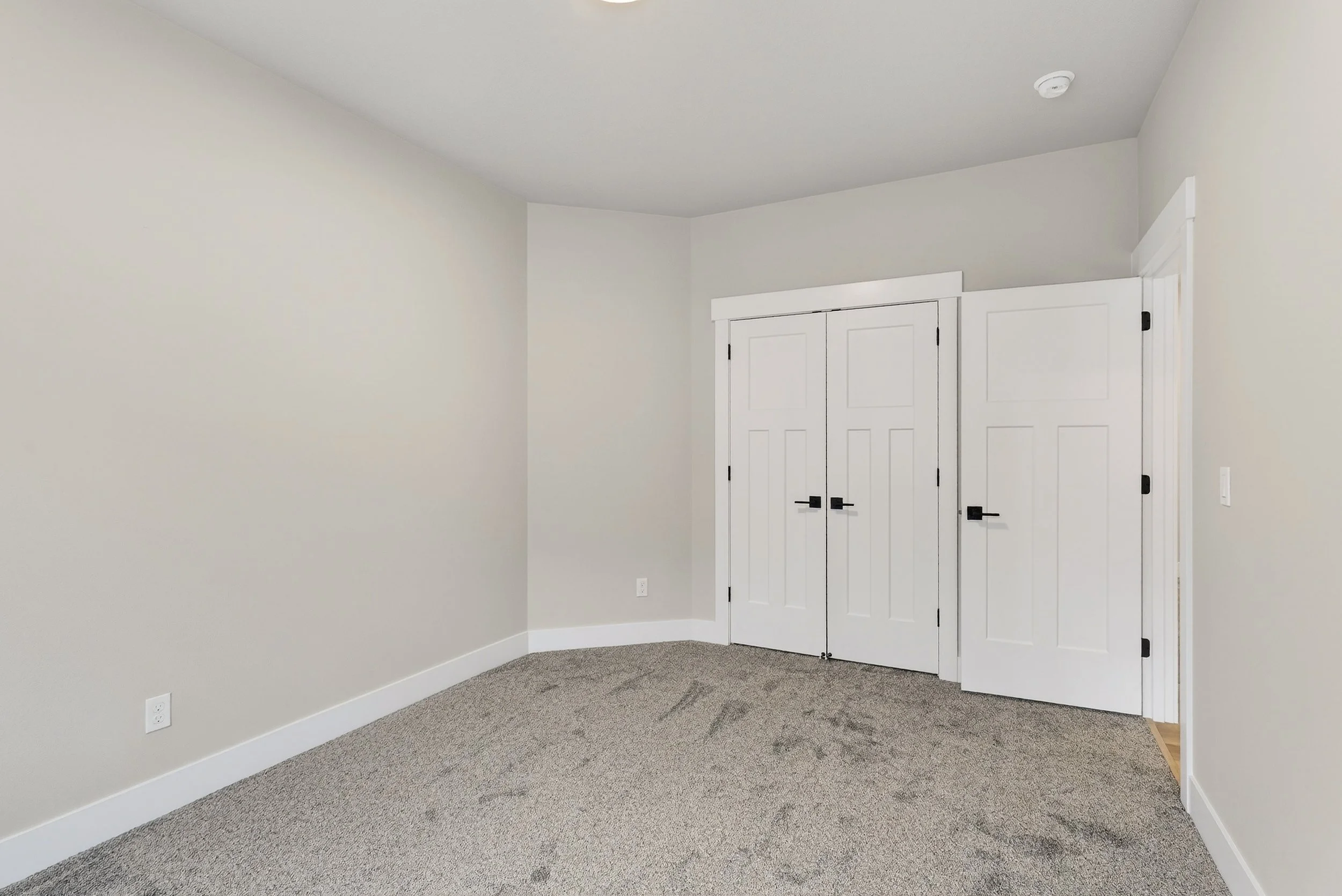 41865 Deschutes Ave-36.jpg