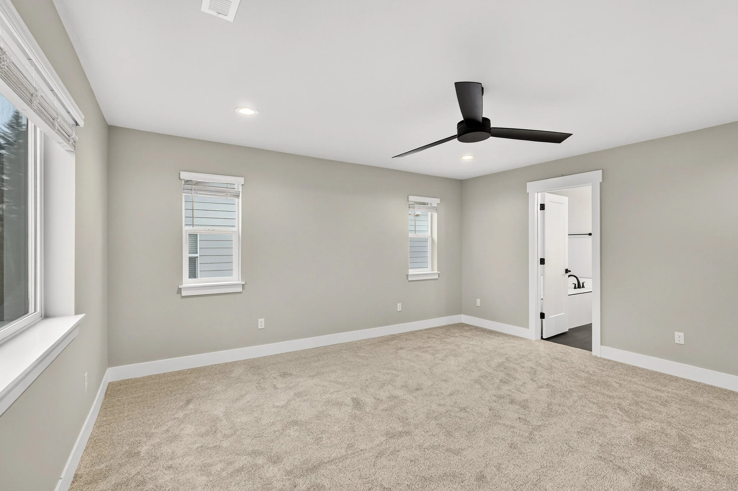 18865 Crooked River St-27.jpg