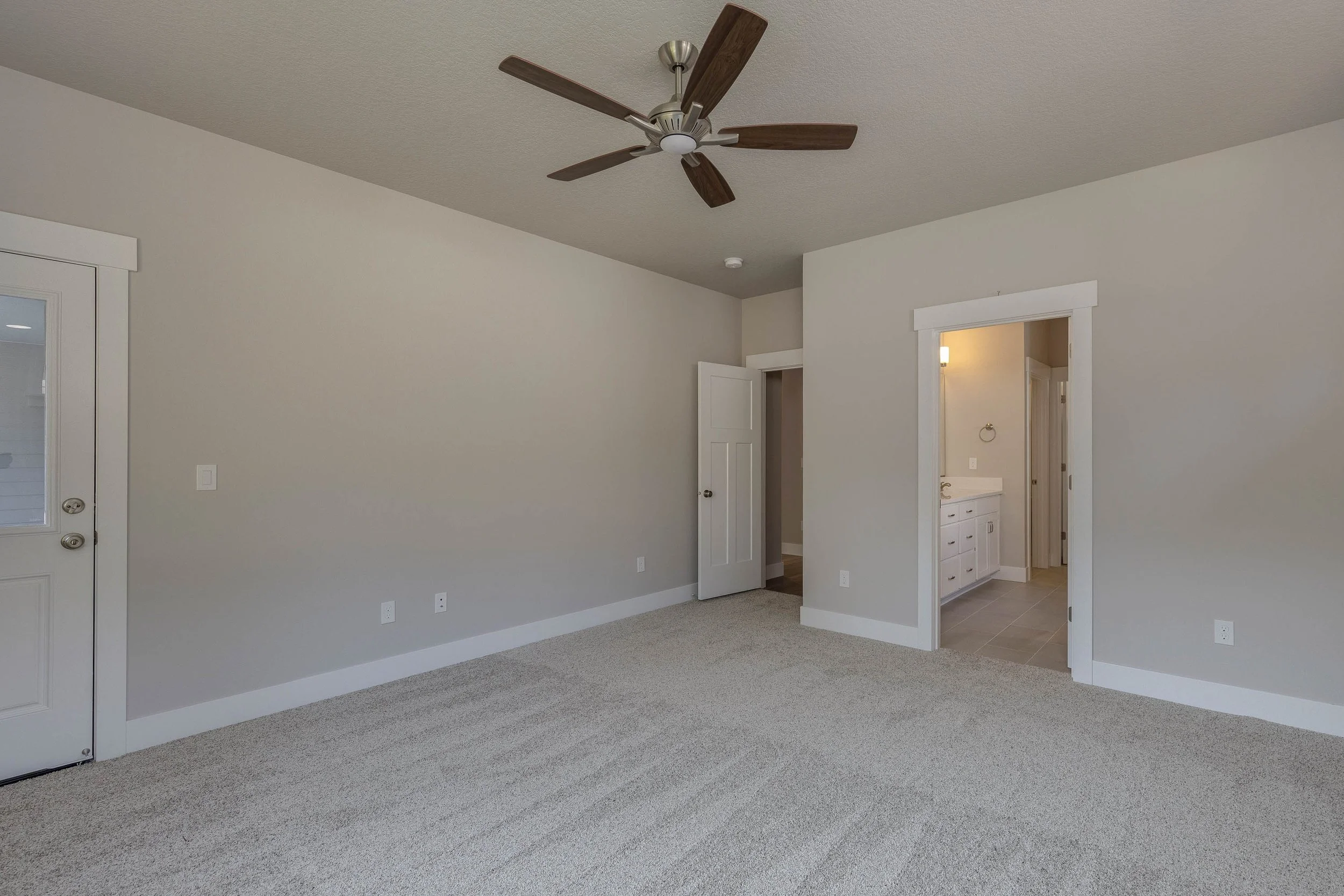 1404 NE Cristine Street, Estacada, Or-15.jpg