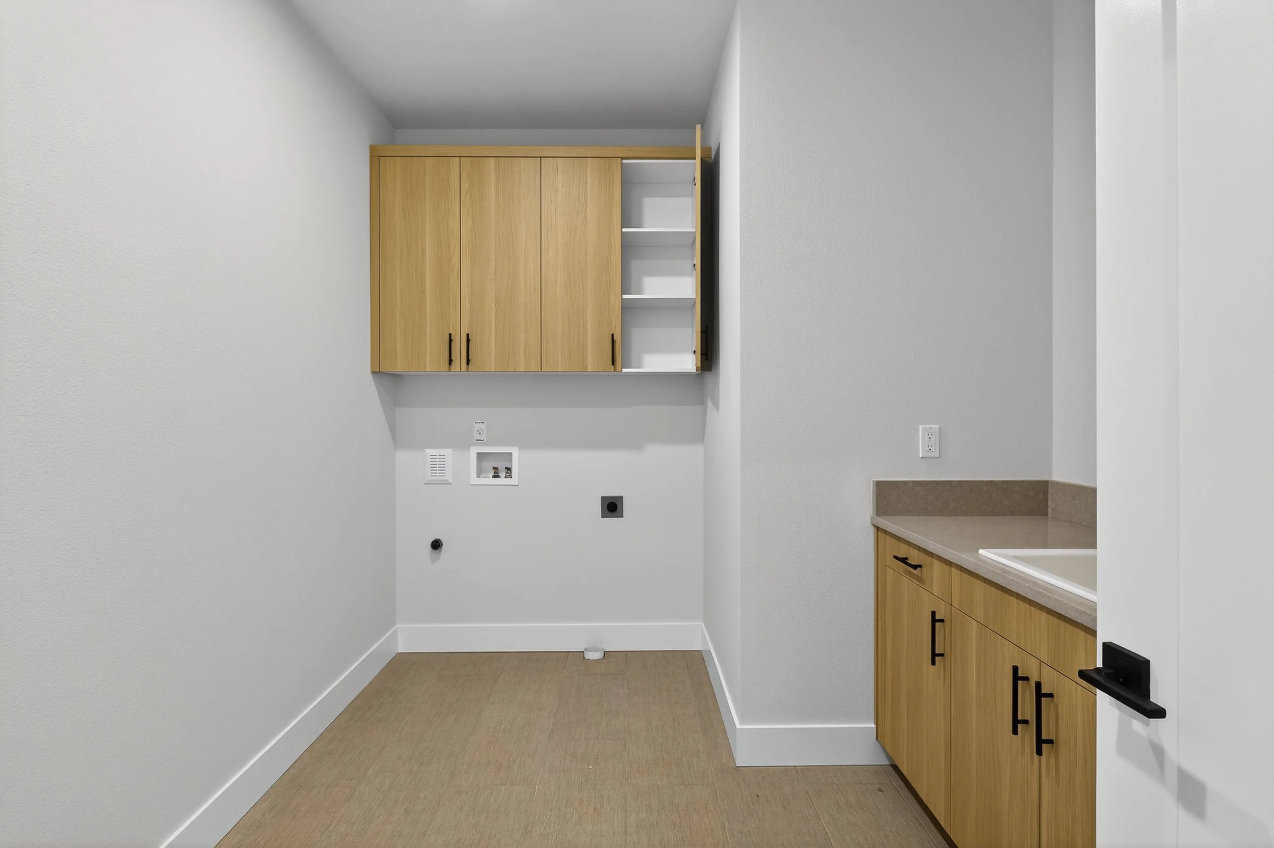 18815 Crooked River St-48.jpg