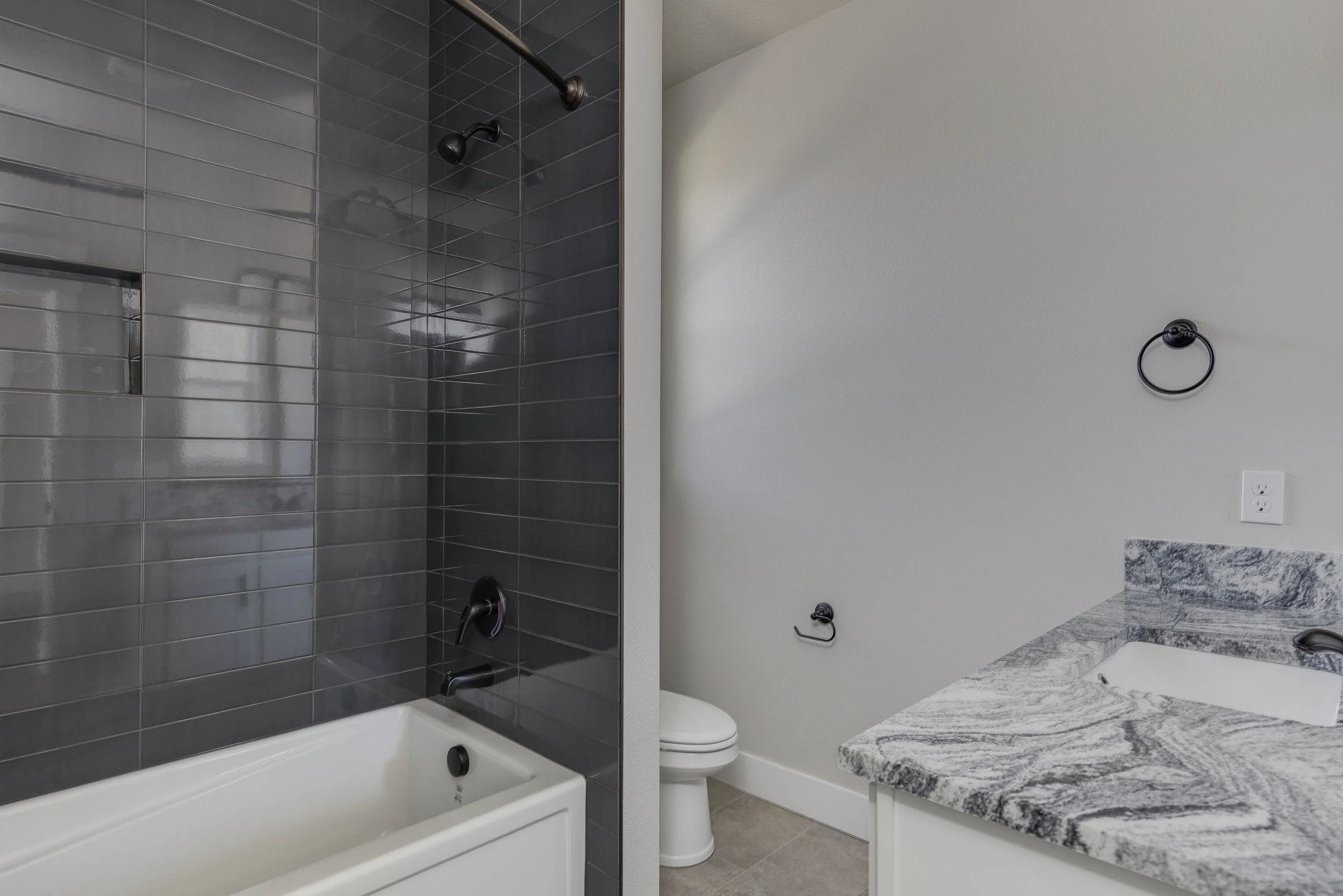 1715 Ne Clayton Drive, Estacada, OR-23.jpg
