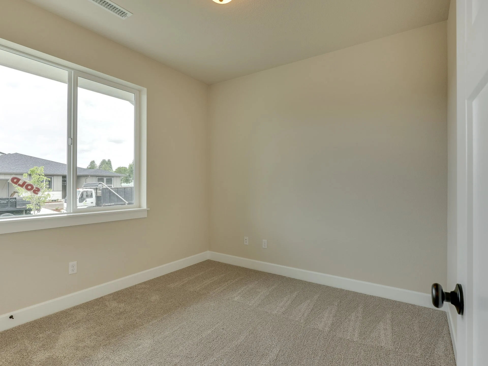 1723 NW 27th Ave - MLS-7.jpg