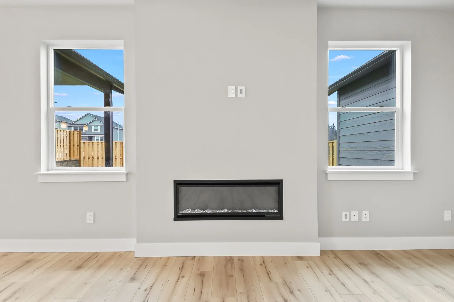 748 NE Pinebreak Dr - WEB-24.JPG