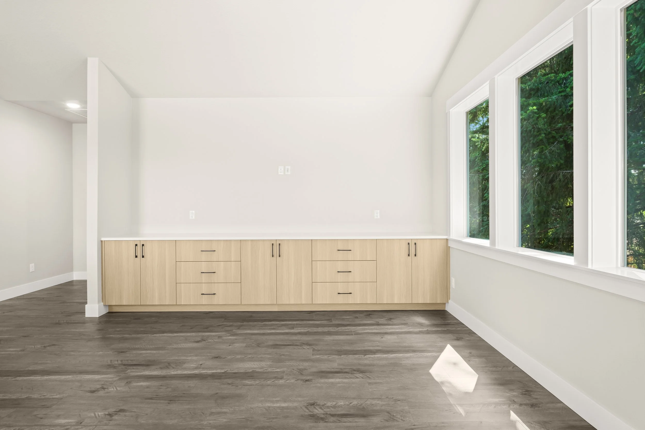 2020 E Badger Way-13.JPG