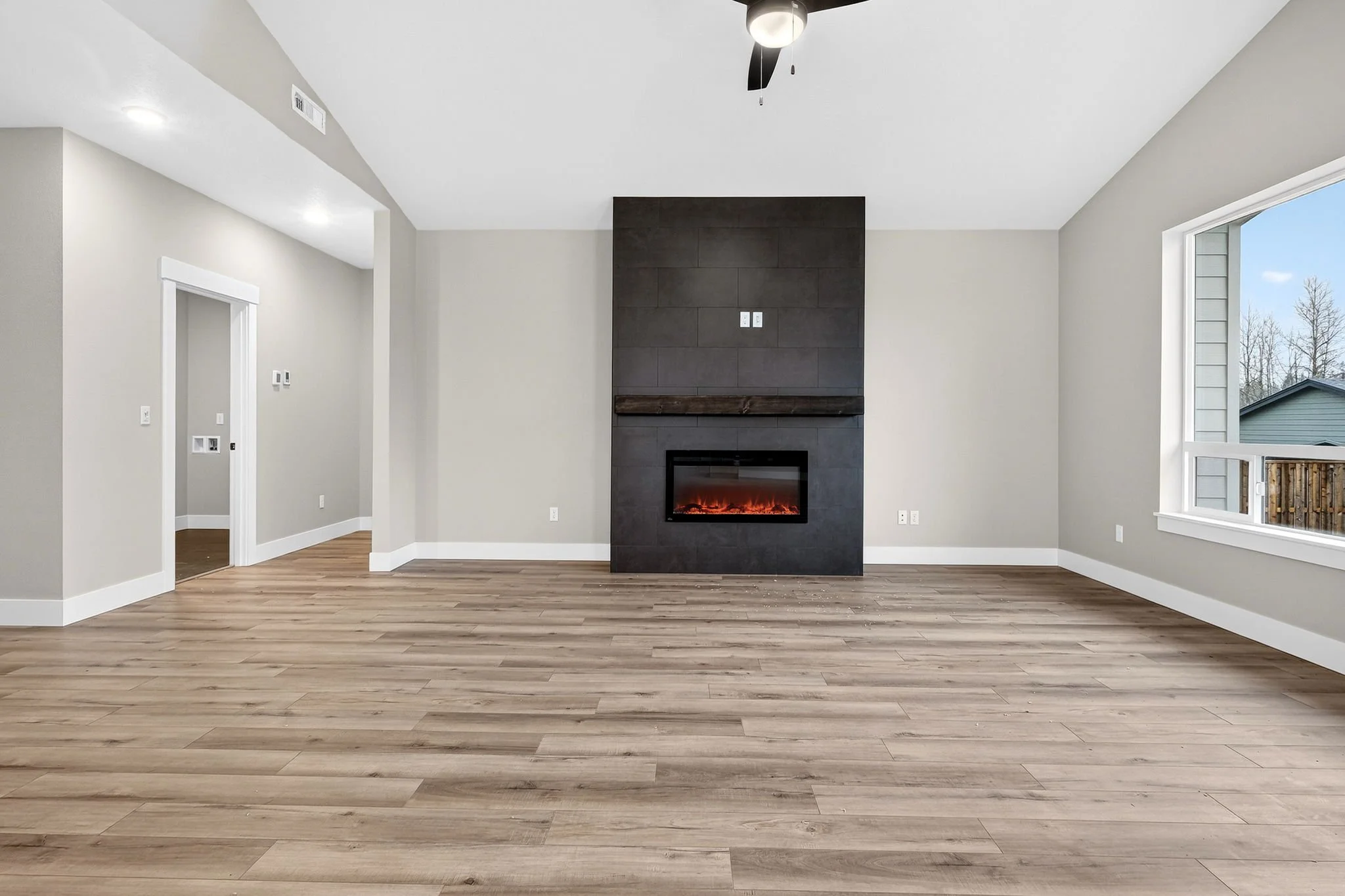 2032 E Otter Lp-12.jpg