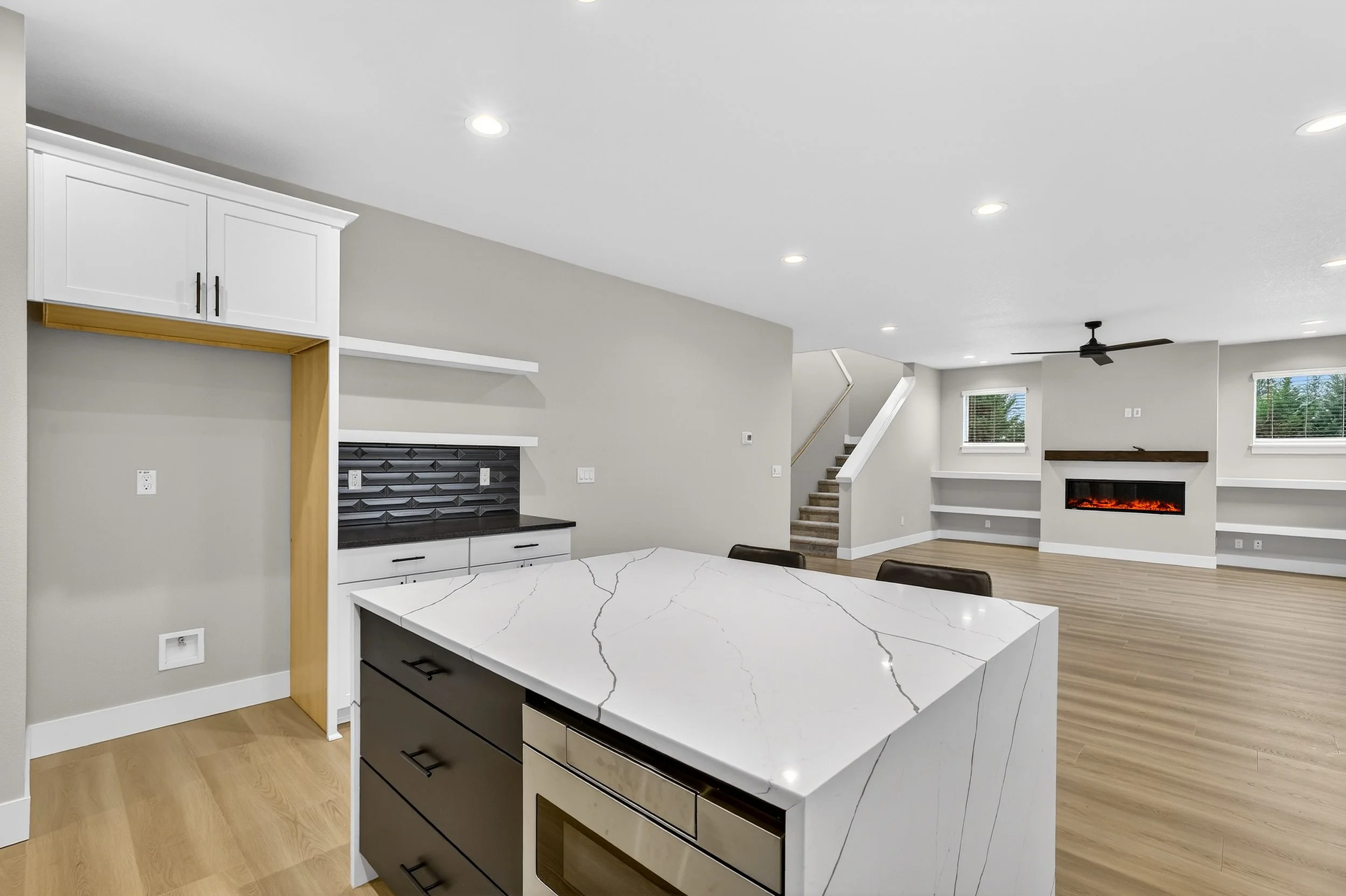 18865 Crooked River St-18.jpg