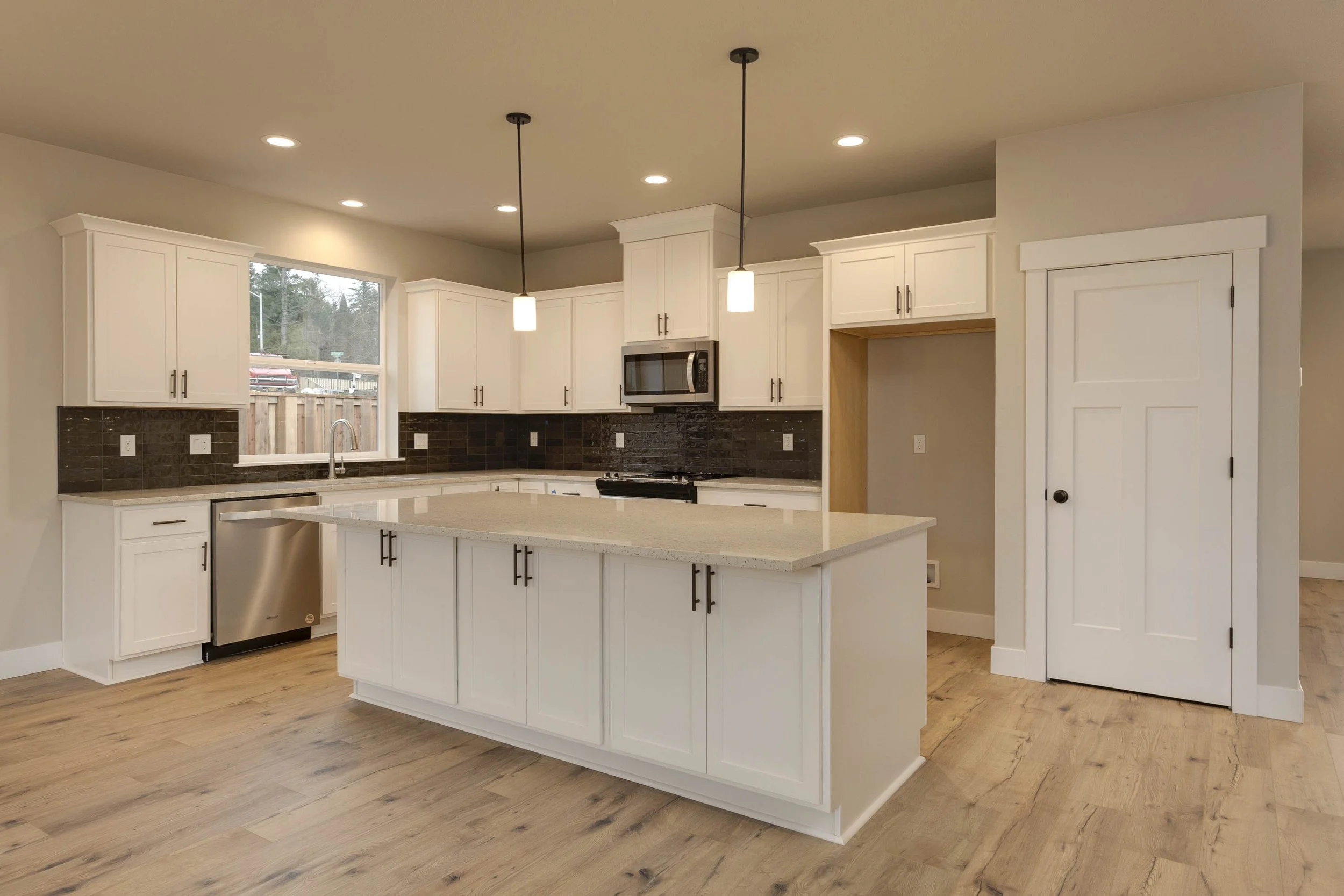 Cedar Ridge - 1759 Ne Gilbert Lane, Estacada, OR-13.jpg