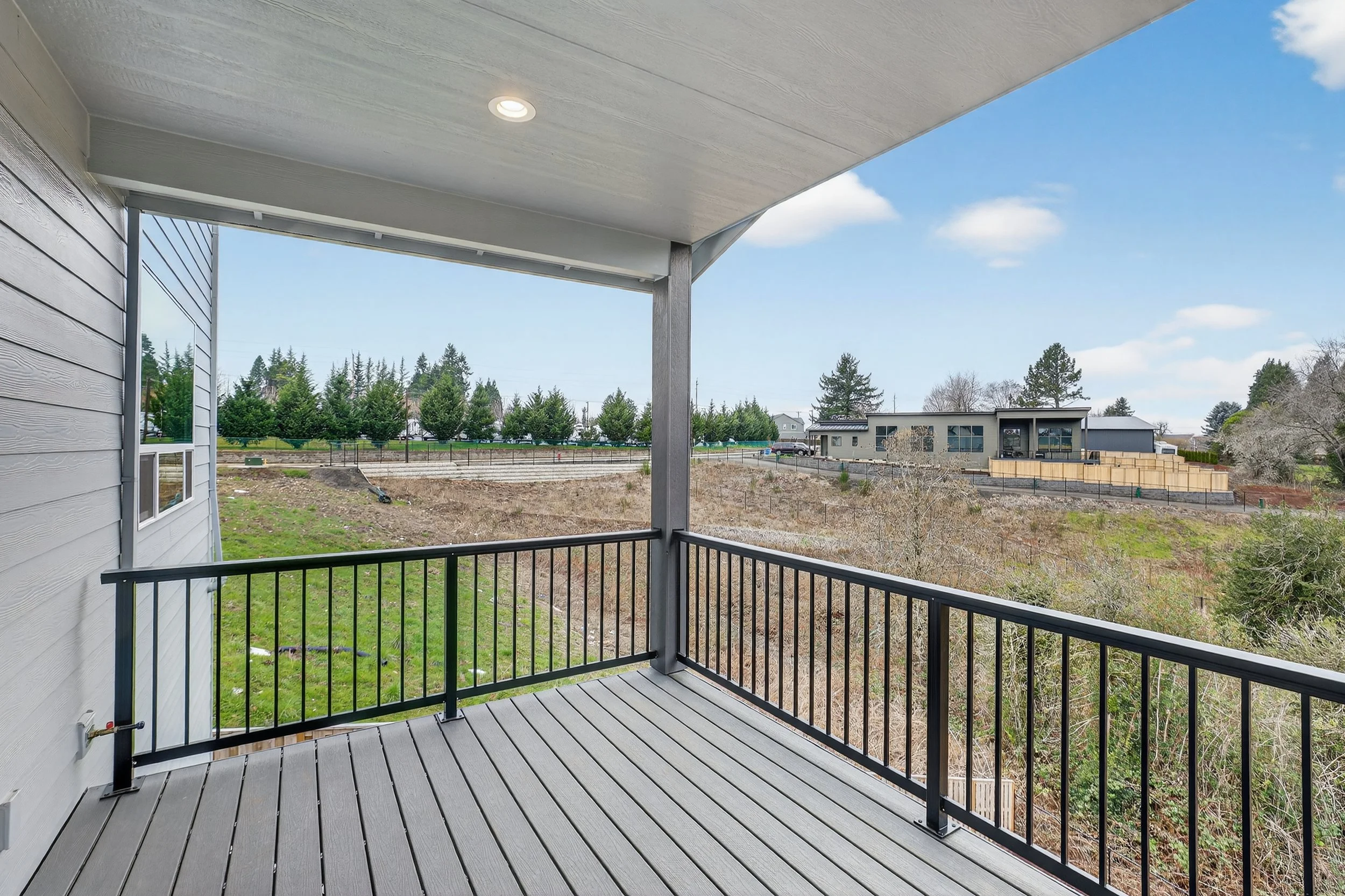 18865 Crooked River St-49.jpg