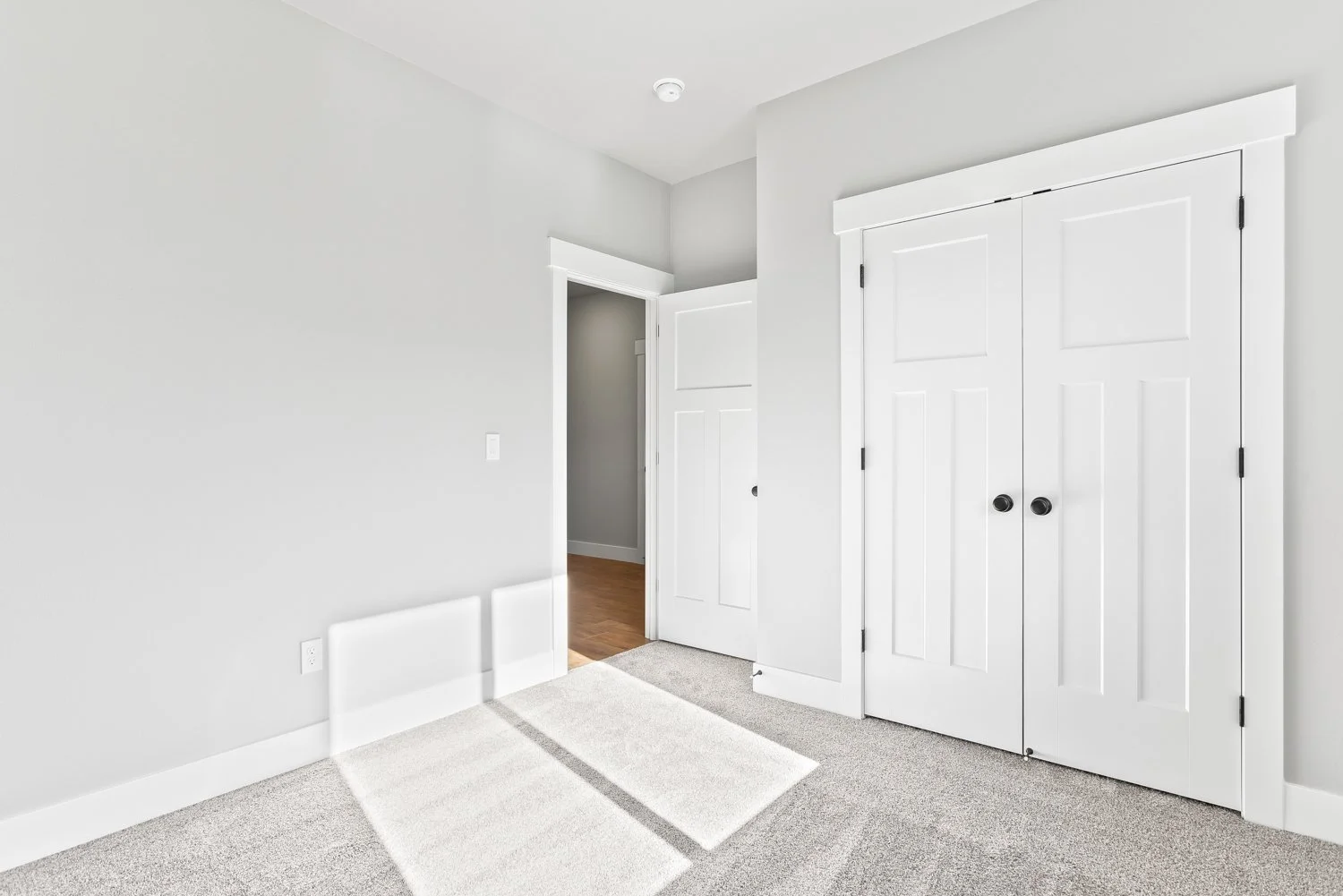 2804 NE Justus Ave - WEB-9.JPG