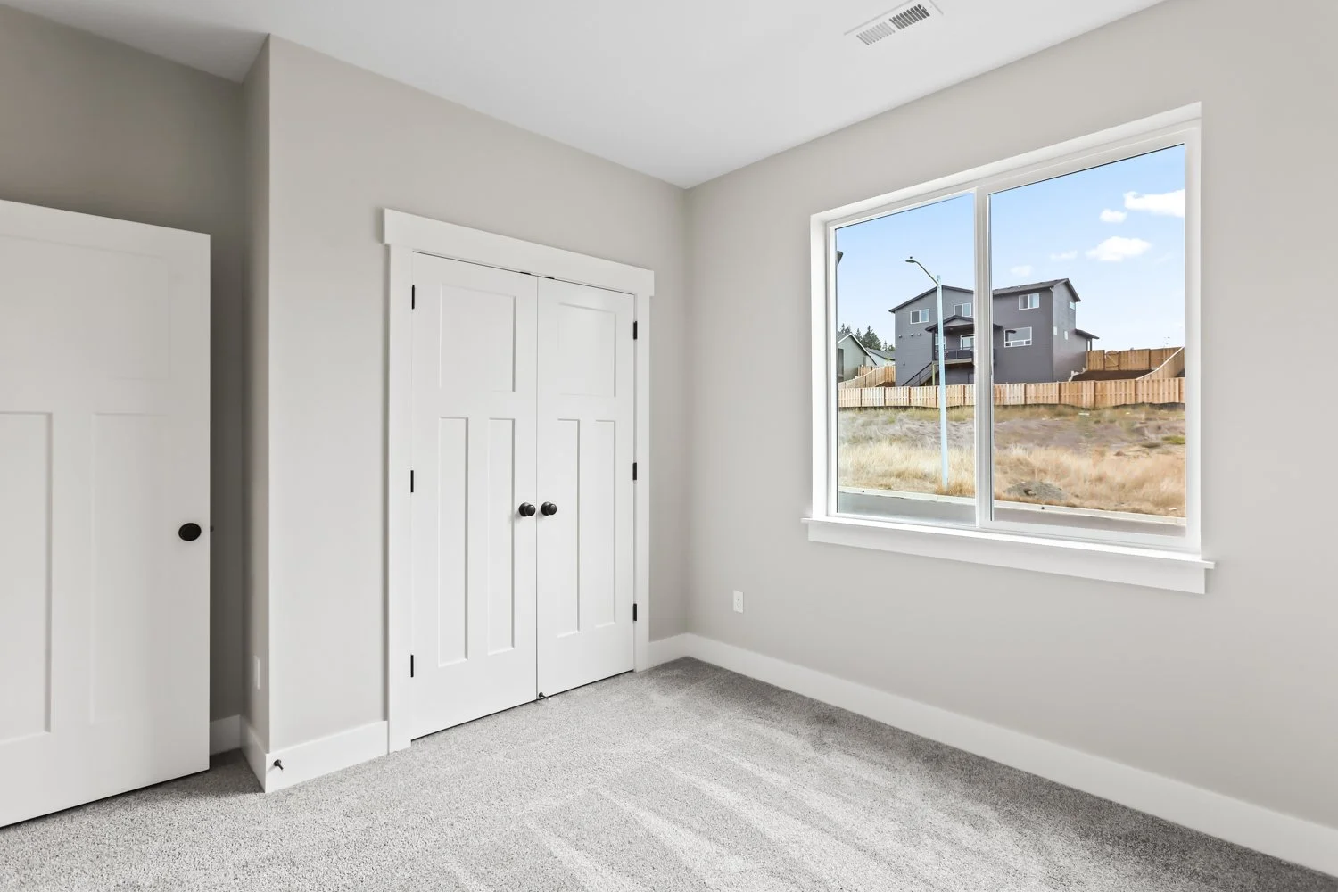 2716 NE Justus Ave - WEB-9.JPG